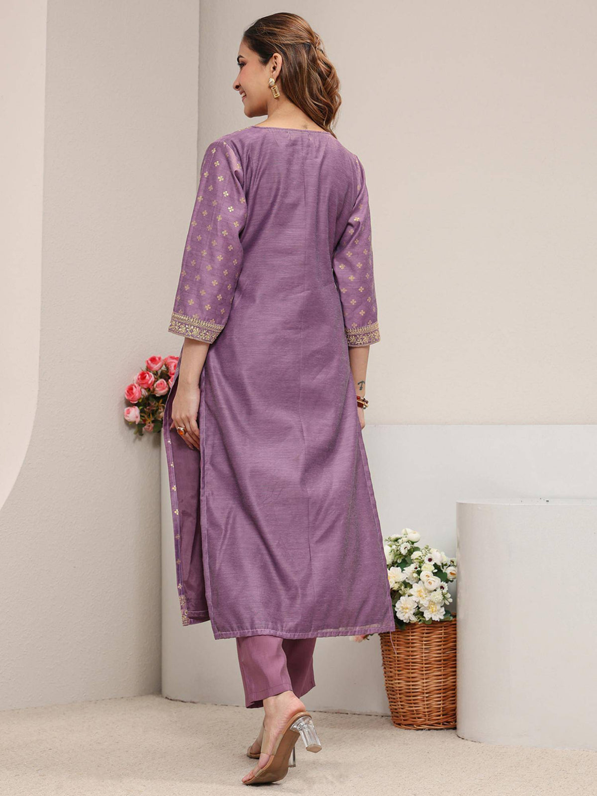 Mauve Ethnic Motif Zari Woven Design Straight Kurta with Lining | U3S - view 4
