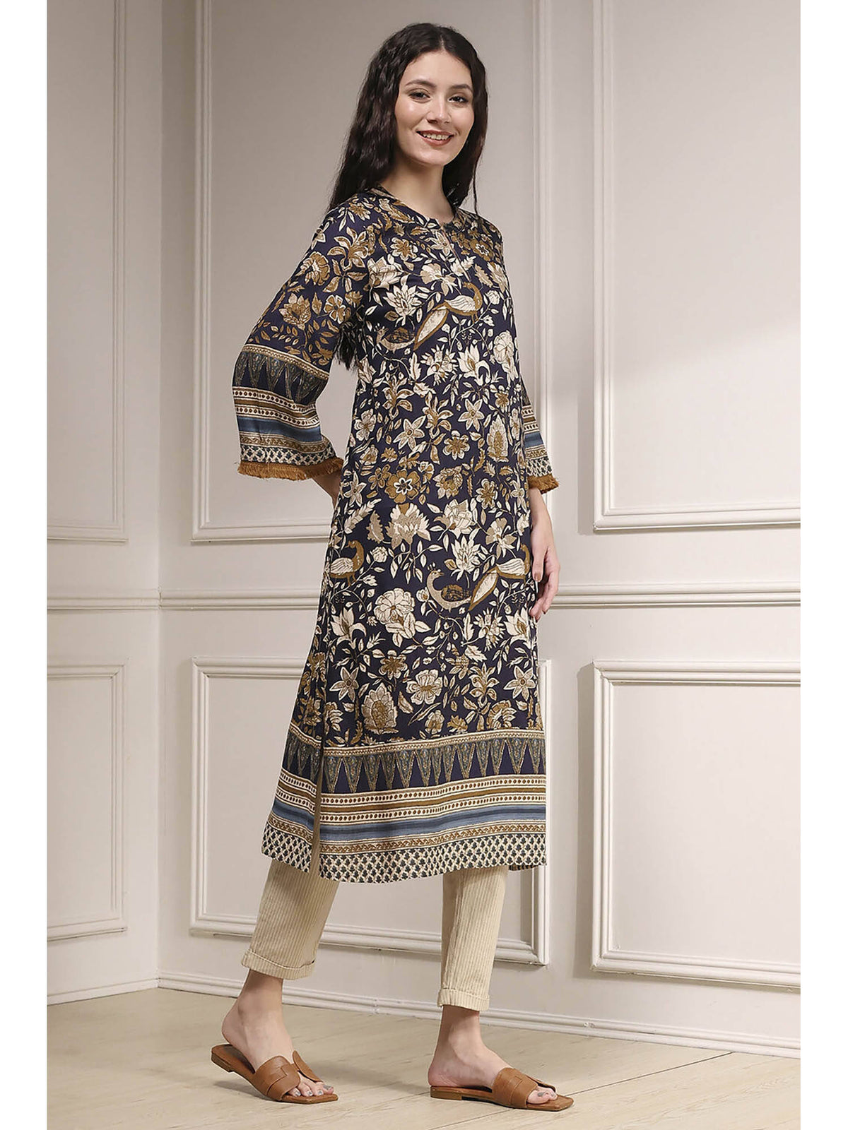 Women Navy Blue Viscose Rayon Straight Floral Printed Kurta | FY93 - view 5