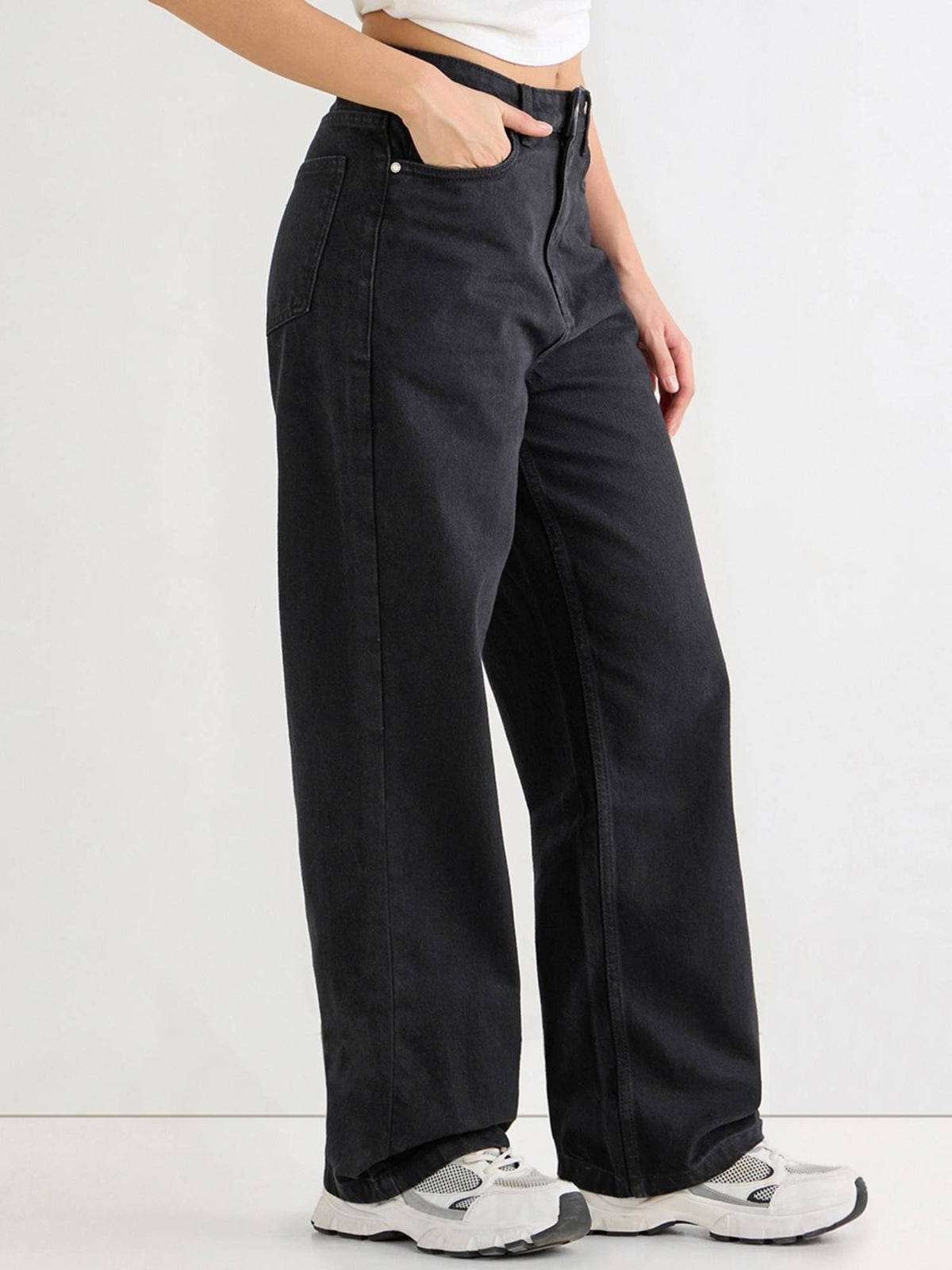 Womens Black Baggy Straight Fit Jeans | BG78 - view 3