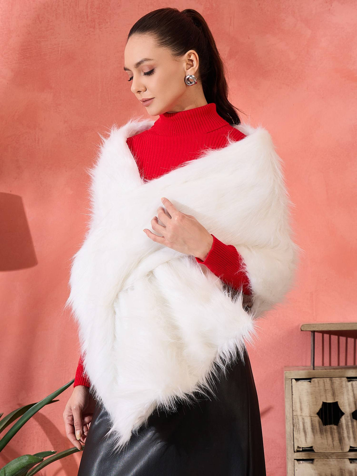 Pure White Faux Fur Cape | JC78 - view 5