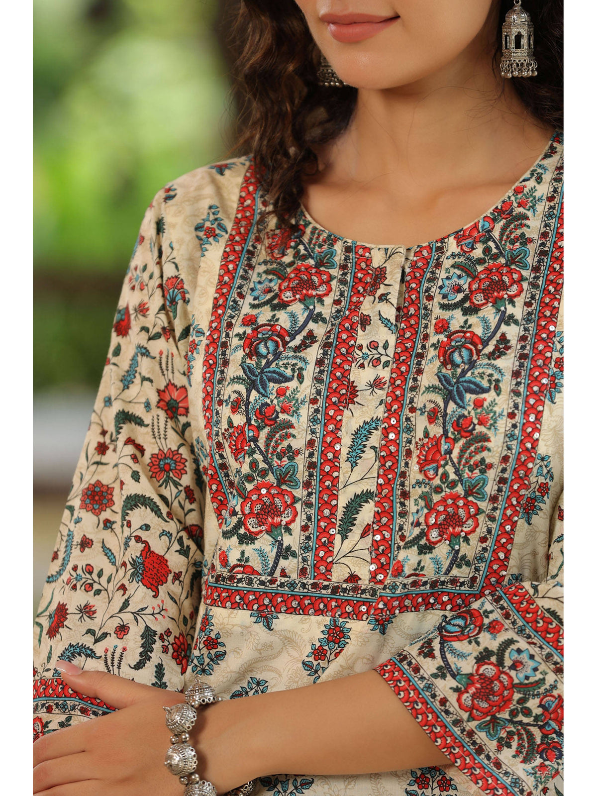 Women Cream Ethnic Motifs Printed Sequinned Pure Cotton A-Line Kurta | U3S - view 5