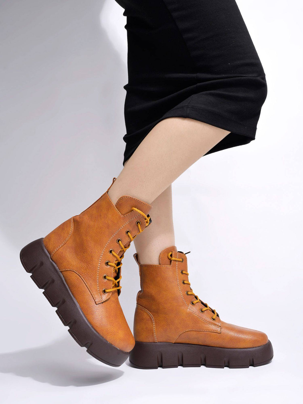 Smart Casual Black Boots for Women | BT61 - view 5