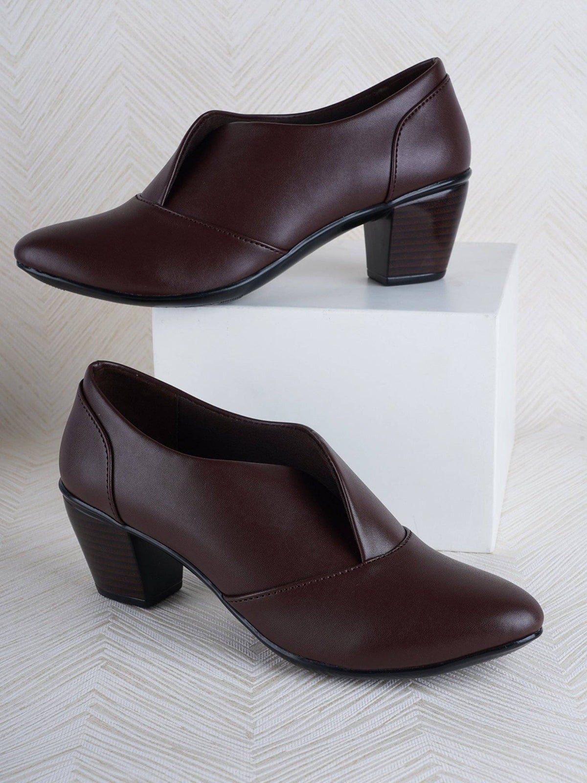 Black Pointed Toe Party Wear Pumps | H78 - view 27