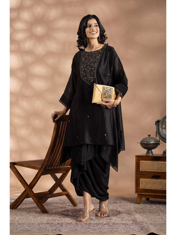 Black Silk Chanderi Embroidered Kurta | FY93 - view 1
