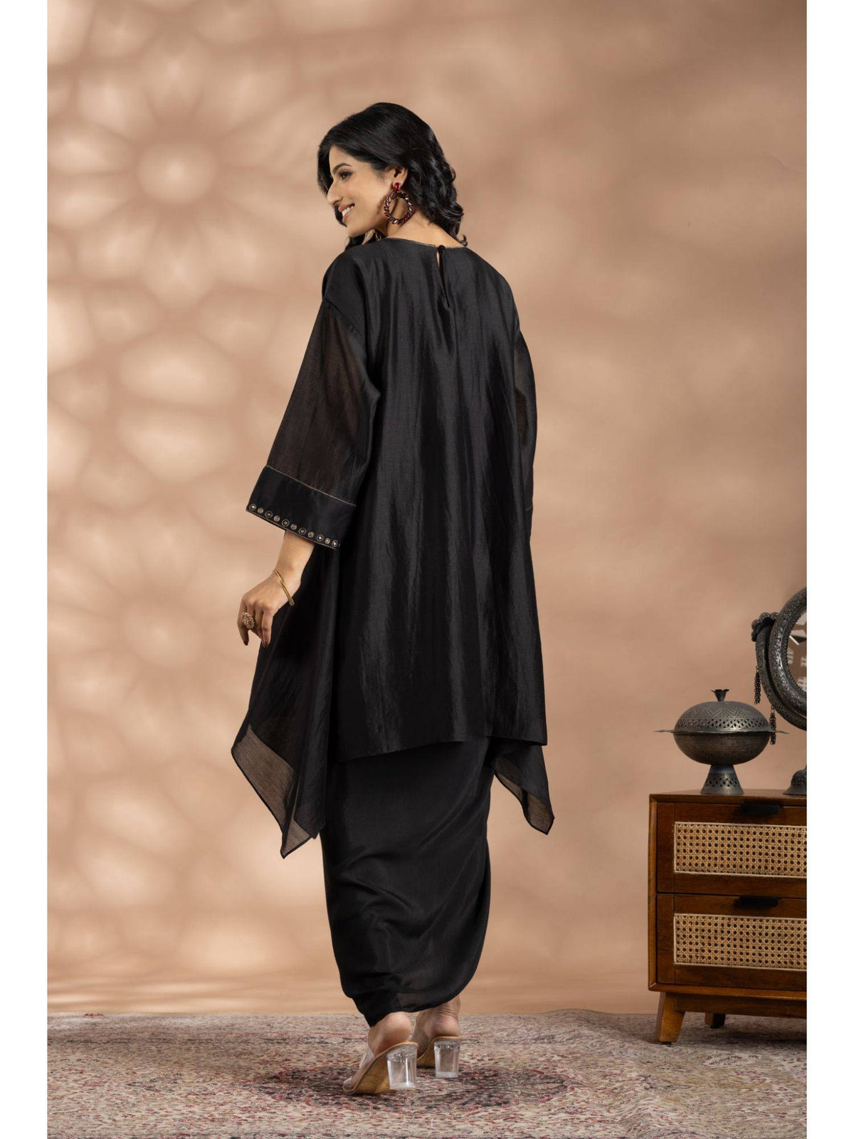 Black Silk Chanderi Embroidered Kurta | U3S - view 2