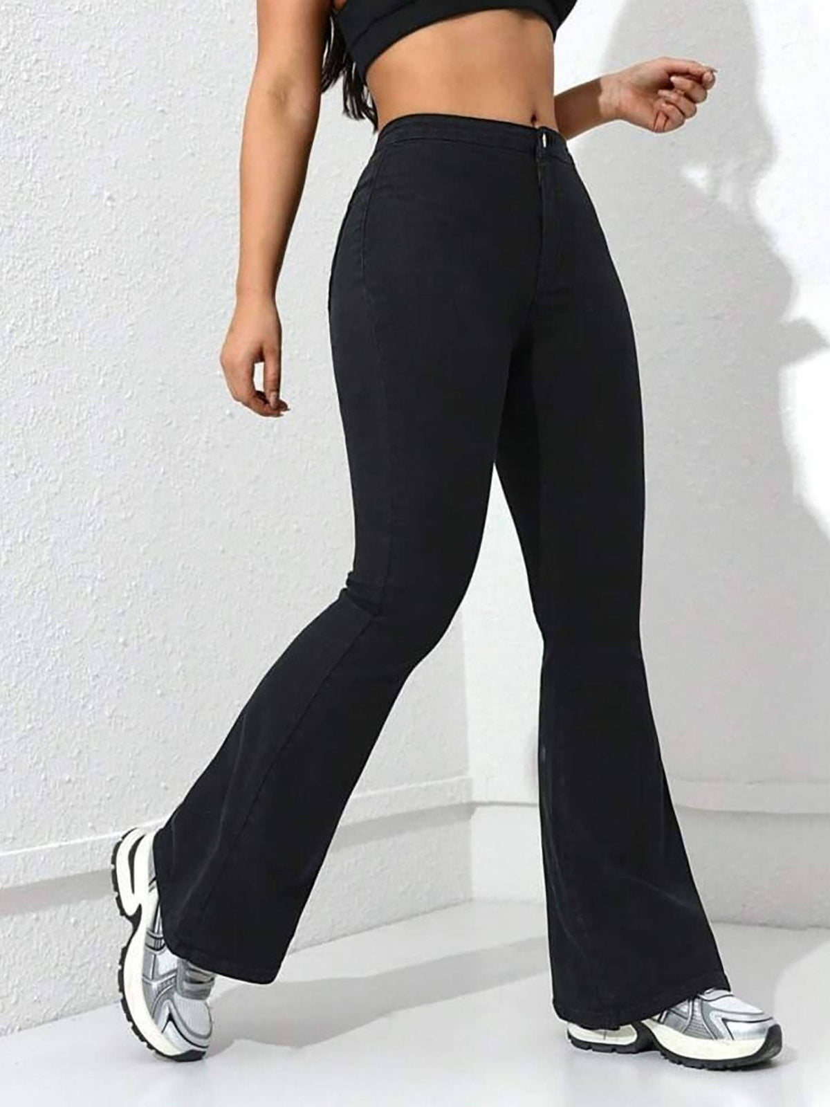 Women Black High-Rise Stretchable Bootcut Flared Jeans | BT10 - view 3