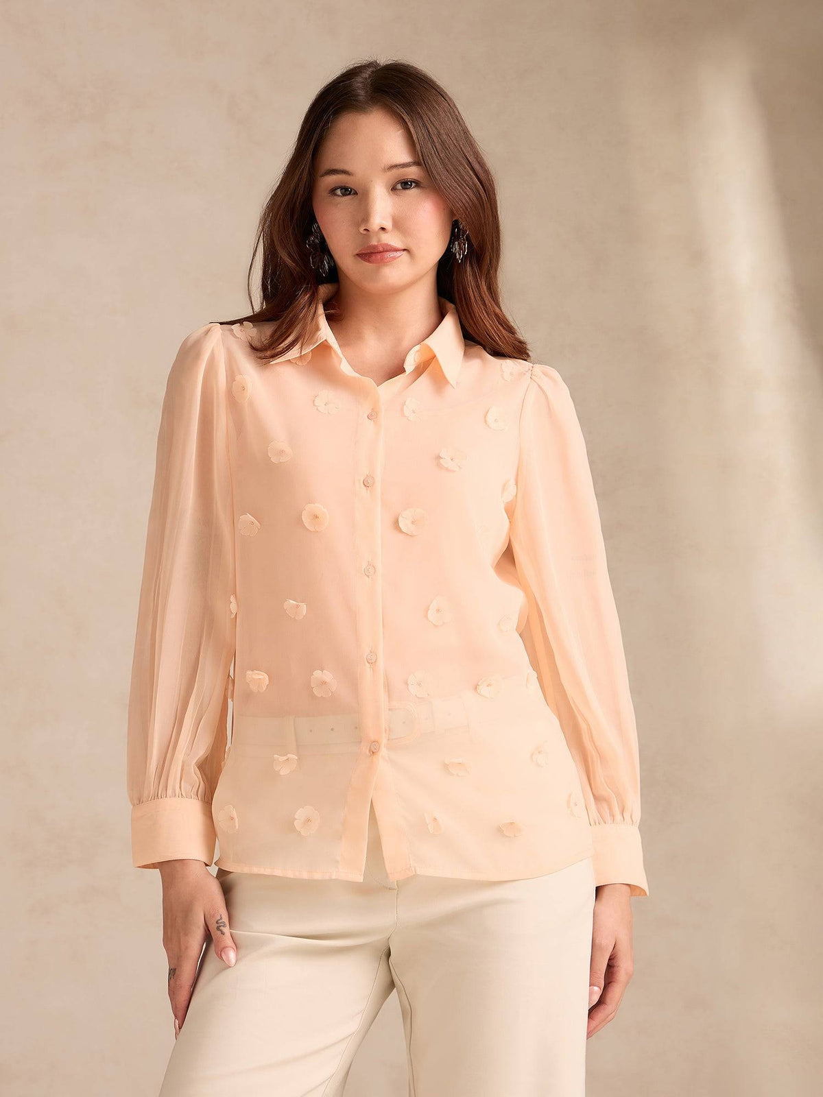 Off White Cinched Waist Printed Shirt | S67 - view 18