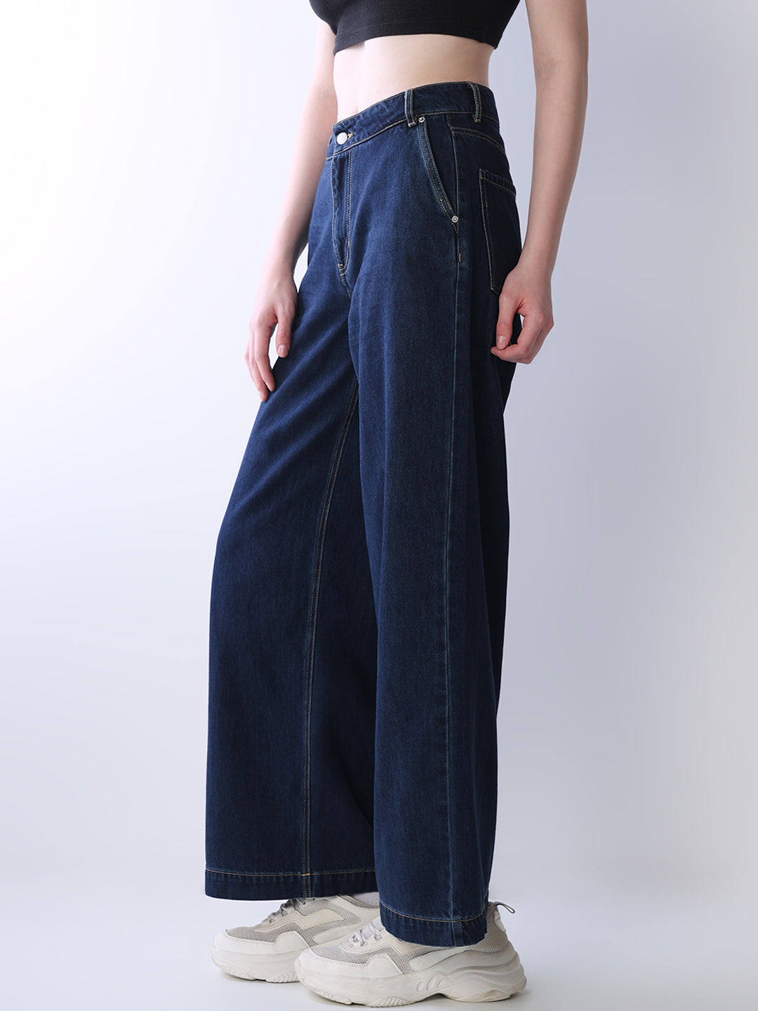 Mid Rise Wide Leg Jeans