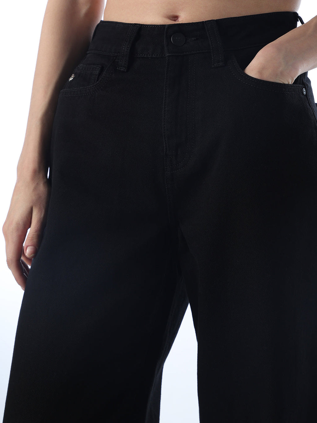 High Rise Straight Fit Jeans