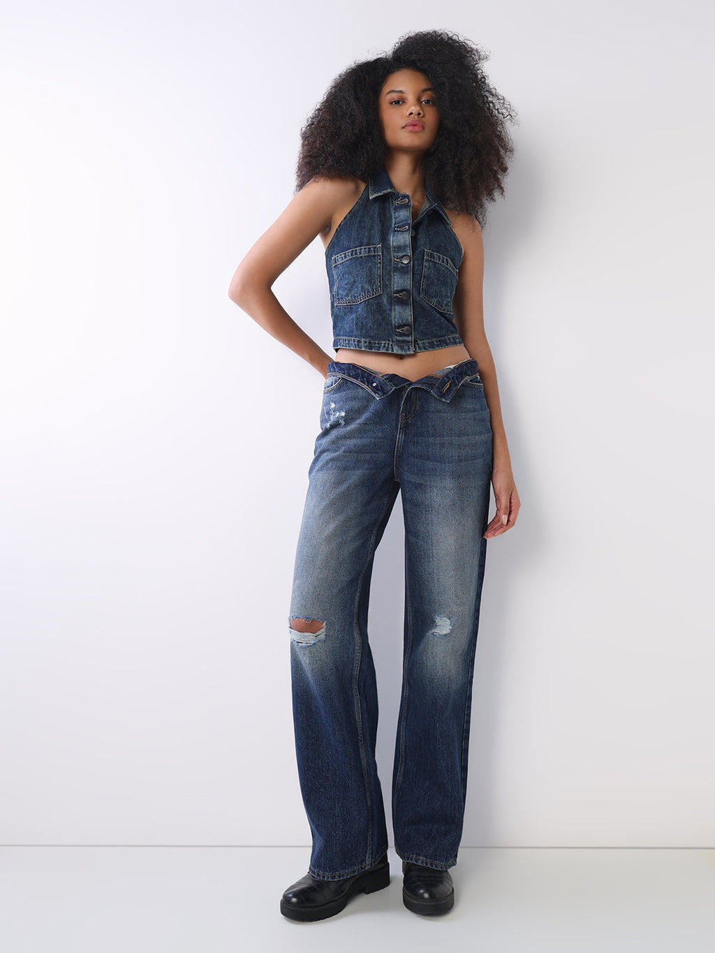 Mildly Distressed Straight Fit Jeans