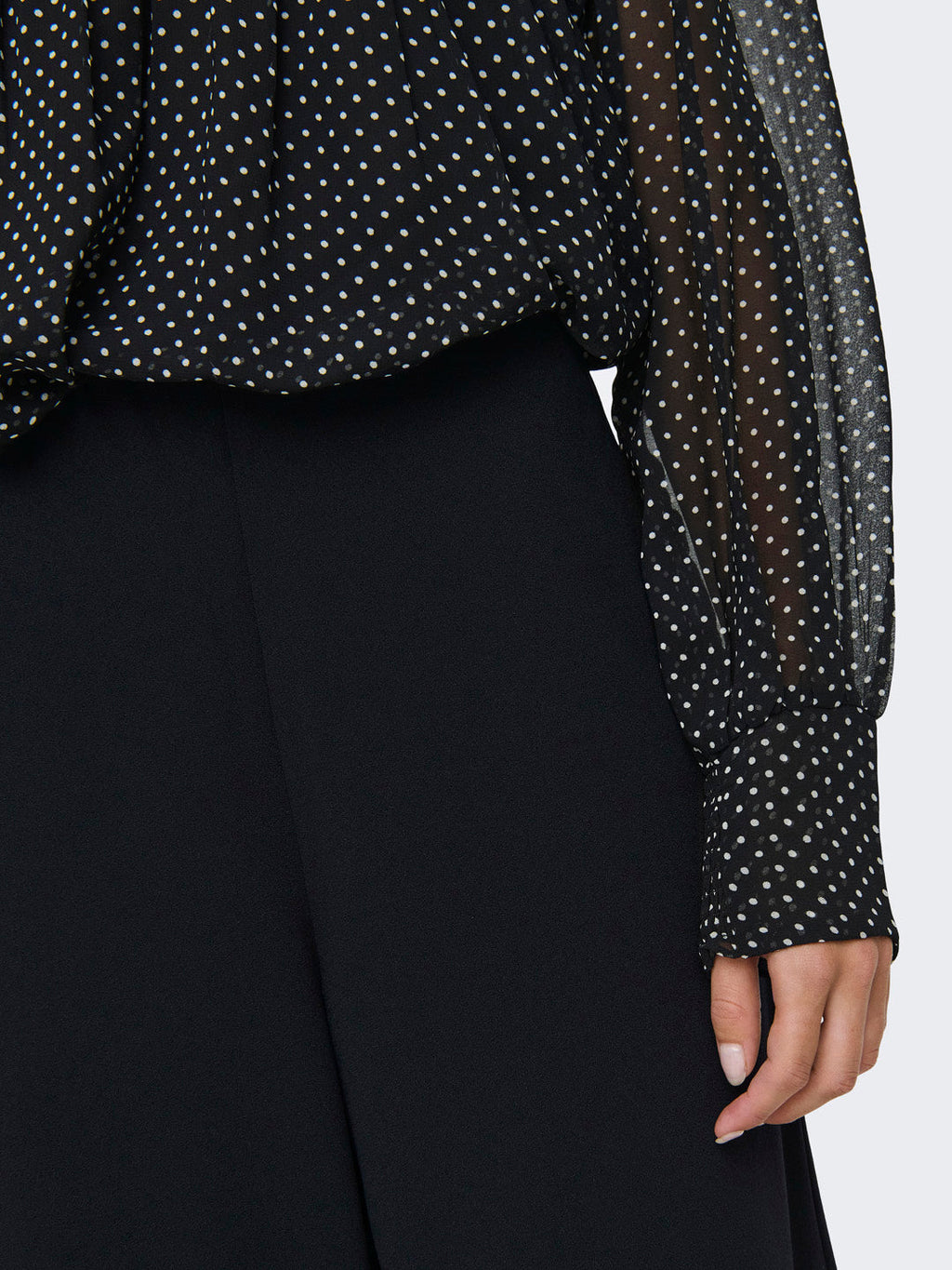 Black Mid Rise Wide Leg Pants