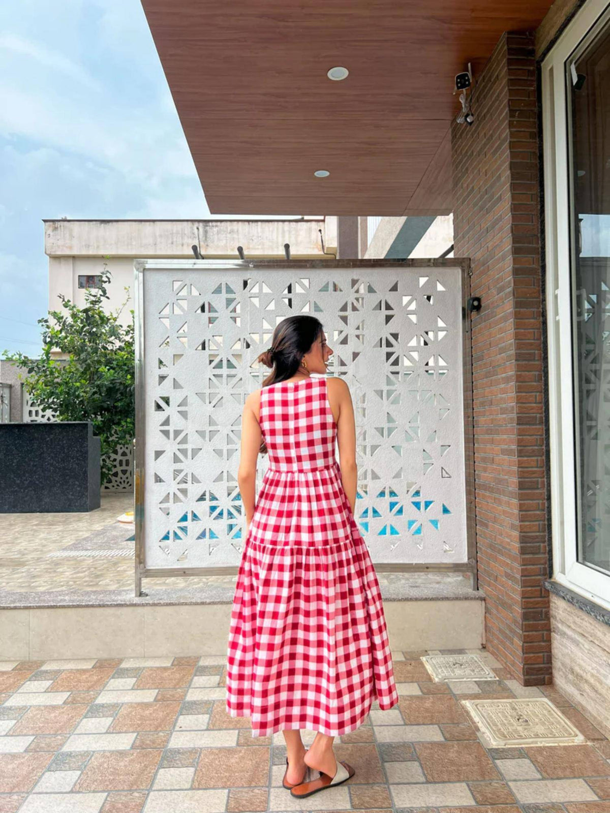 Classic A-Line Gingham Midi Dress - White and Red | D56 - view 2