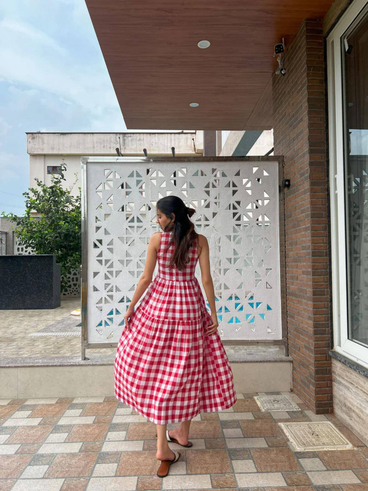 Classic A-Line Gingham Midi Dress - White and Red | D56 - view 7