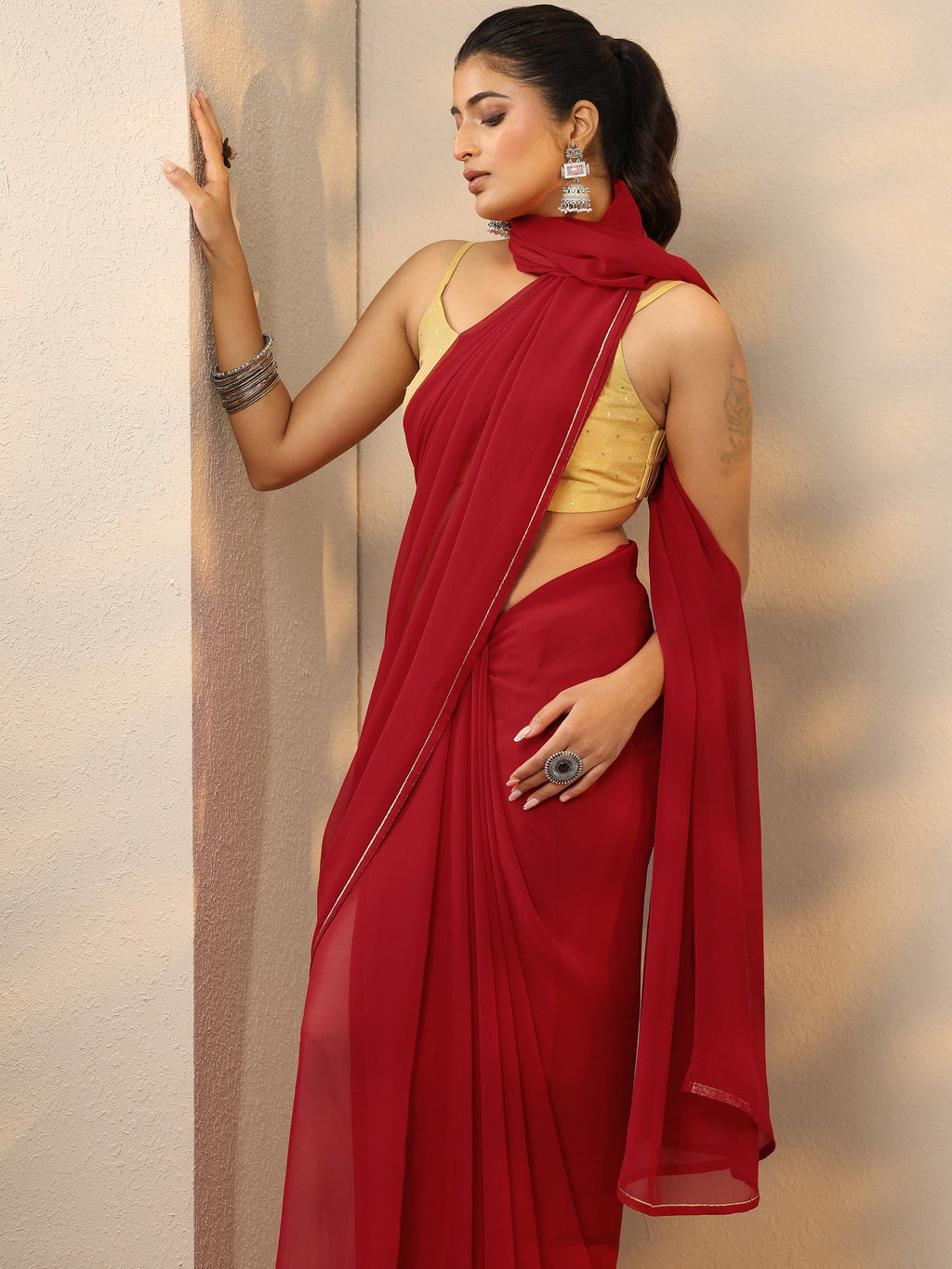 Libas Red Solid Georgette Saree With Unstitched Blouse Piece