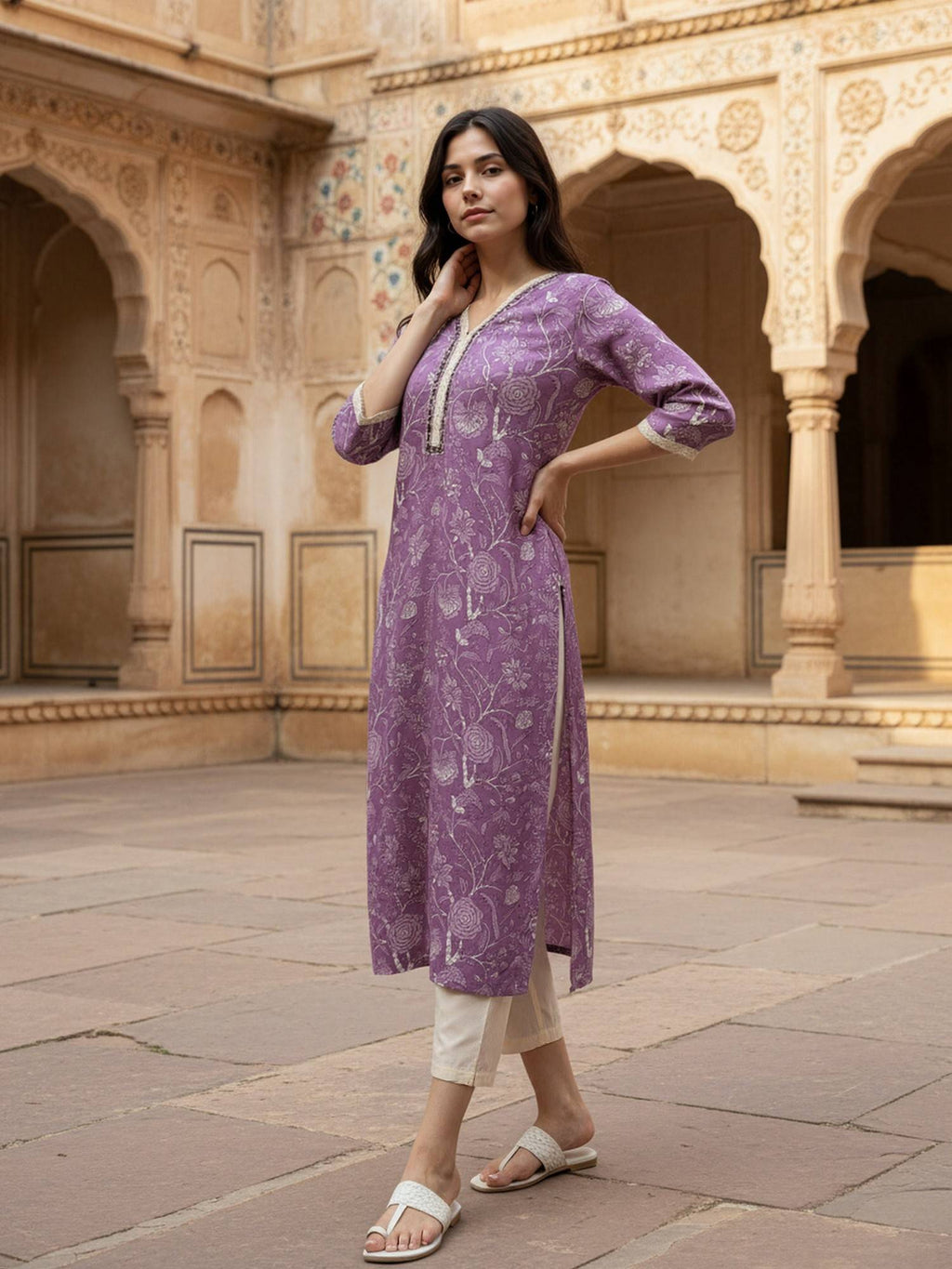Women Purple Floral Kurta | U3S - view 1