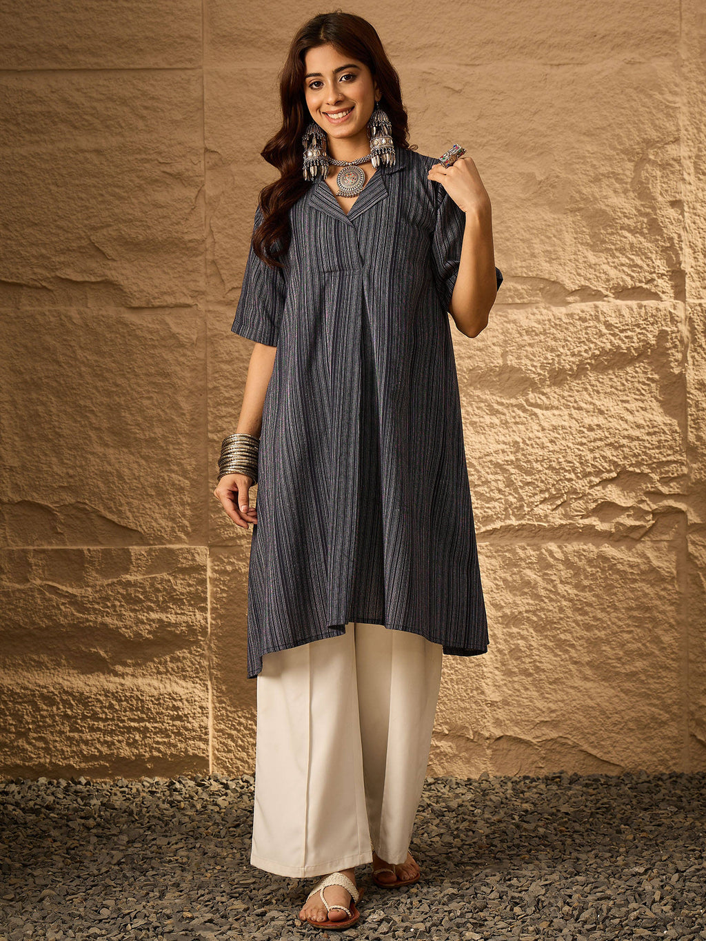 Navy Blue Stripes Relaxed Fit Kurta | FY93 - view 1