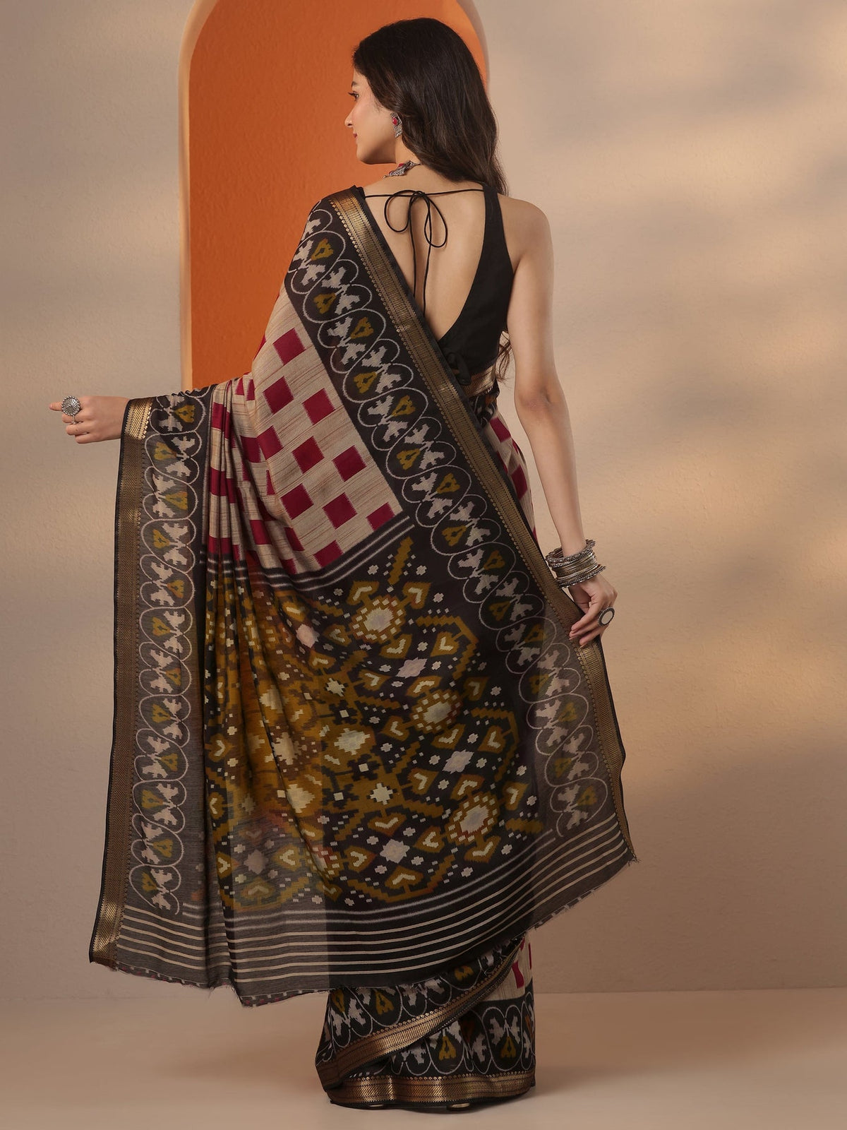 Libas Beige Printed Silk Blend Saree With Unstitched Blouse Piece S45