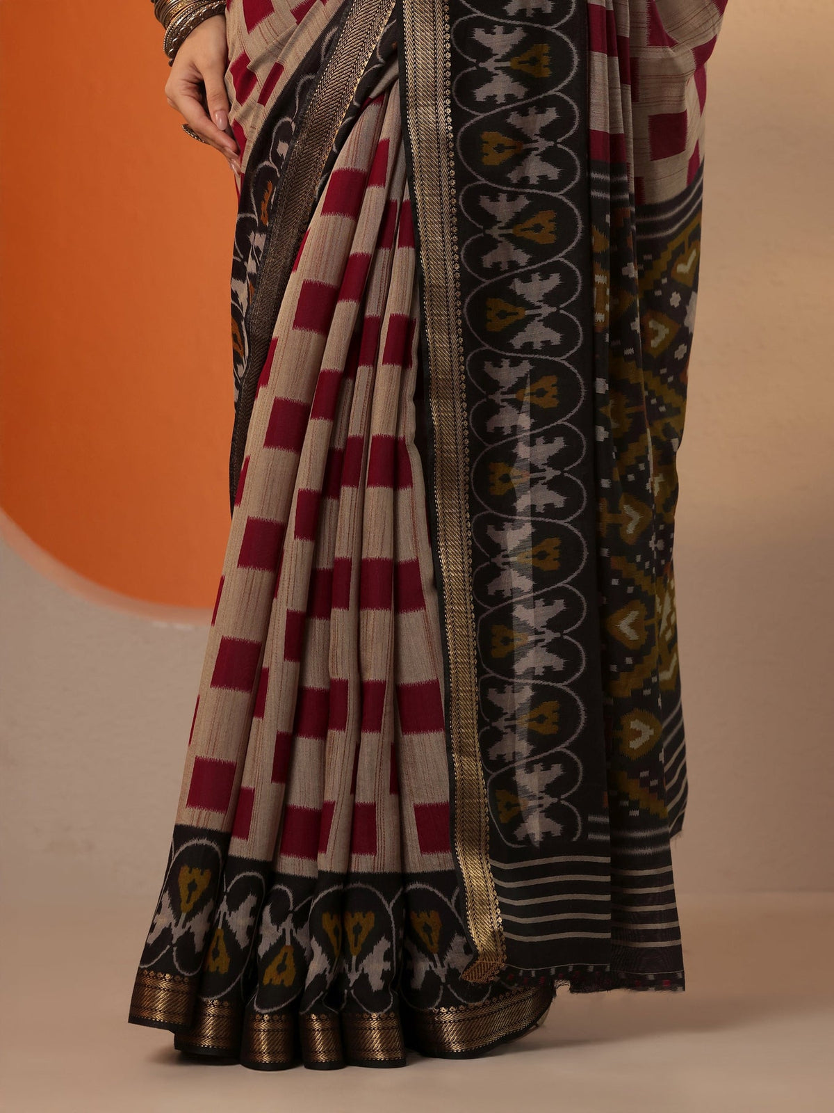 Libas Beige Printed Silk Blend Saree With Unstitched Blouse Piece S45