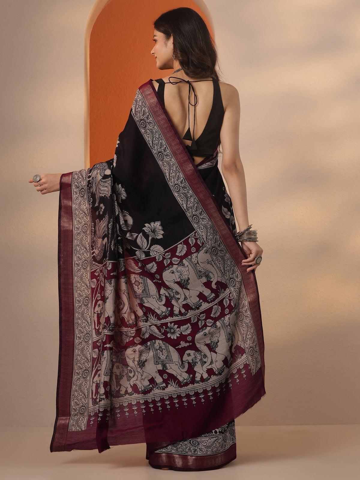 Libas Black Printed Silk Blend Saree With Unstitched Blouse Piece S45