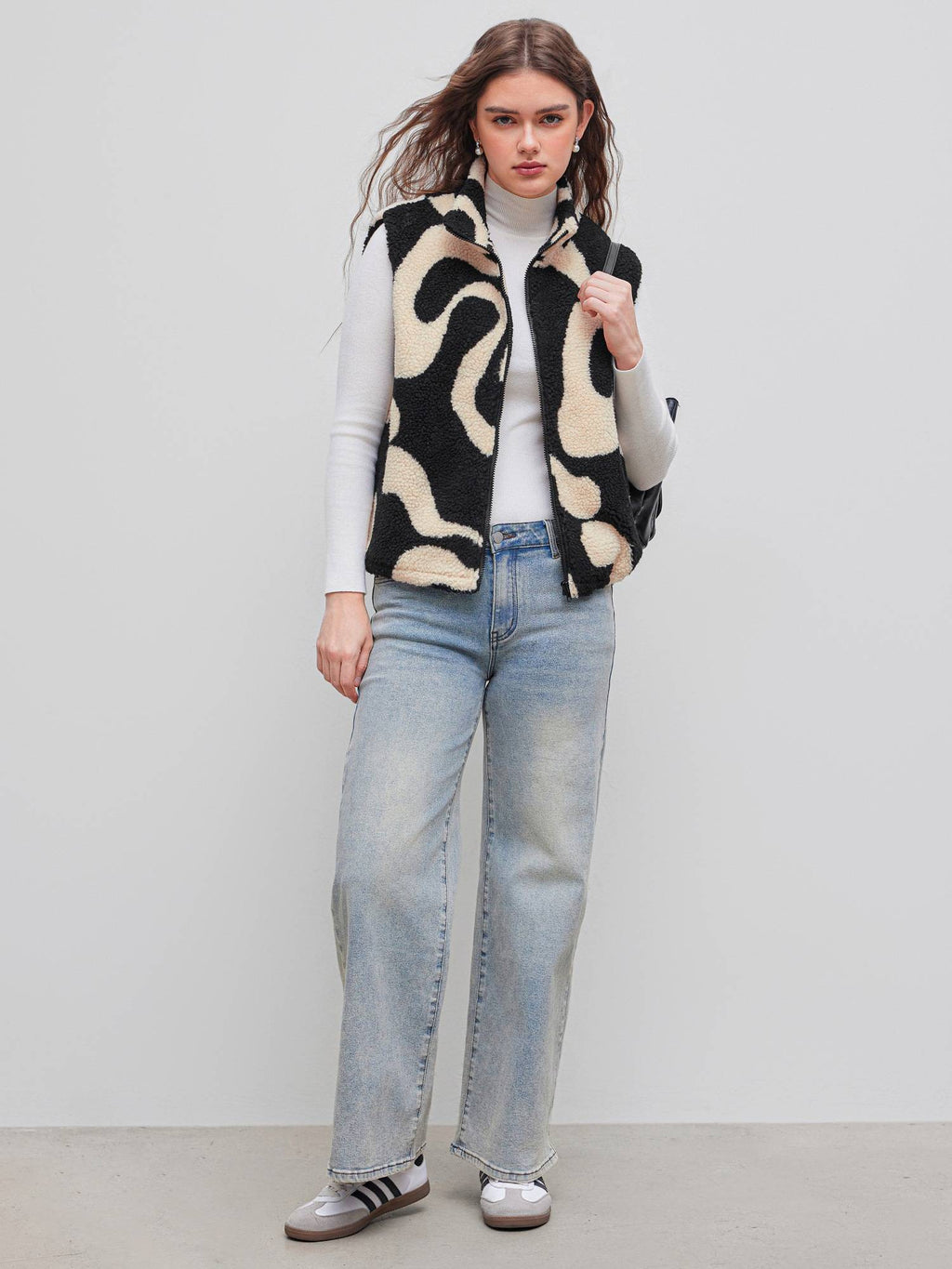 Fleece High Neck Geometric Puffer Vest | JC78 - view 2