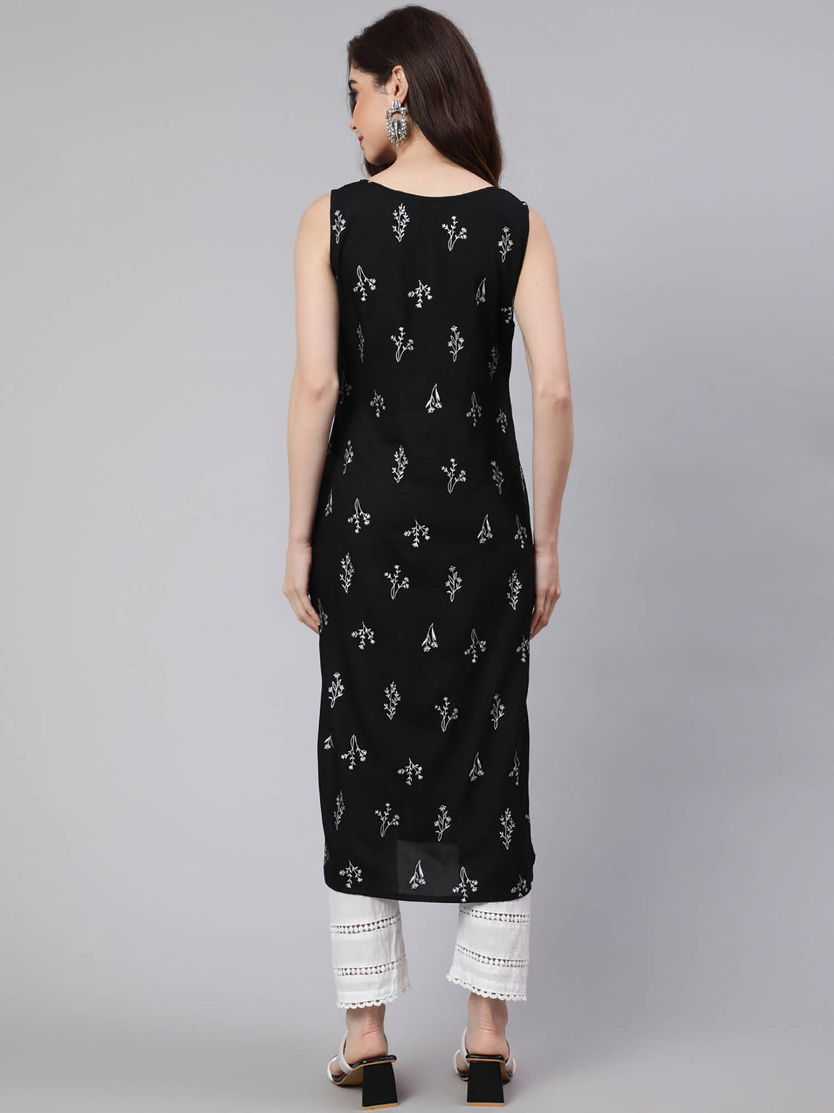 Women Black Rayon Floral Printed Round Neck Kurta | FY93 - view 2