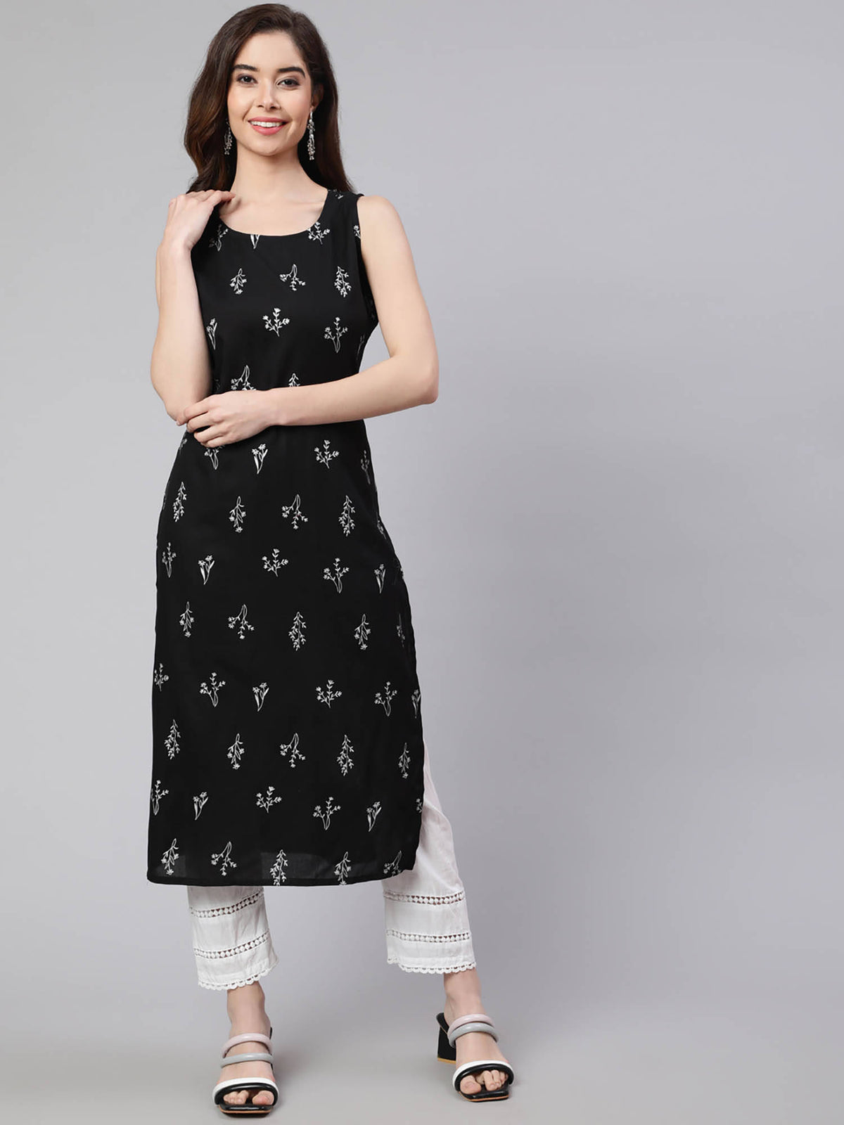 Women Black Rayon Floral Printed Round Neck Kurta | FY93 - view 5