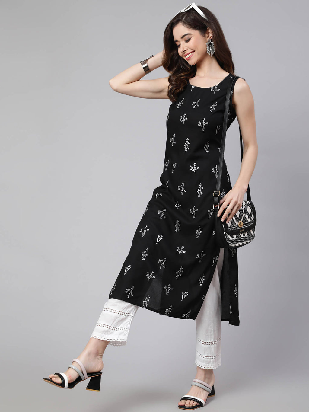 Women Black Rayon Floral Printed Round Neck Kurta | FY93 - view 6