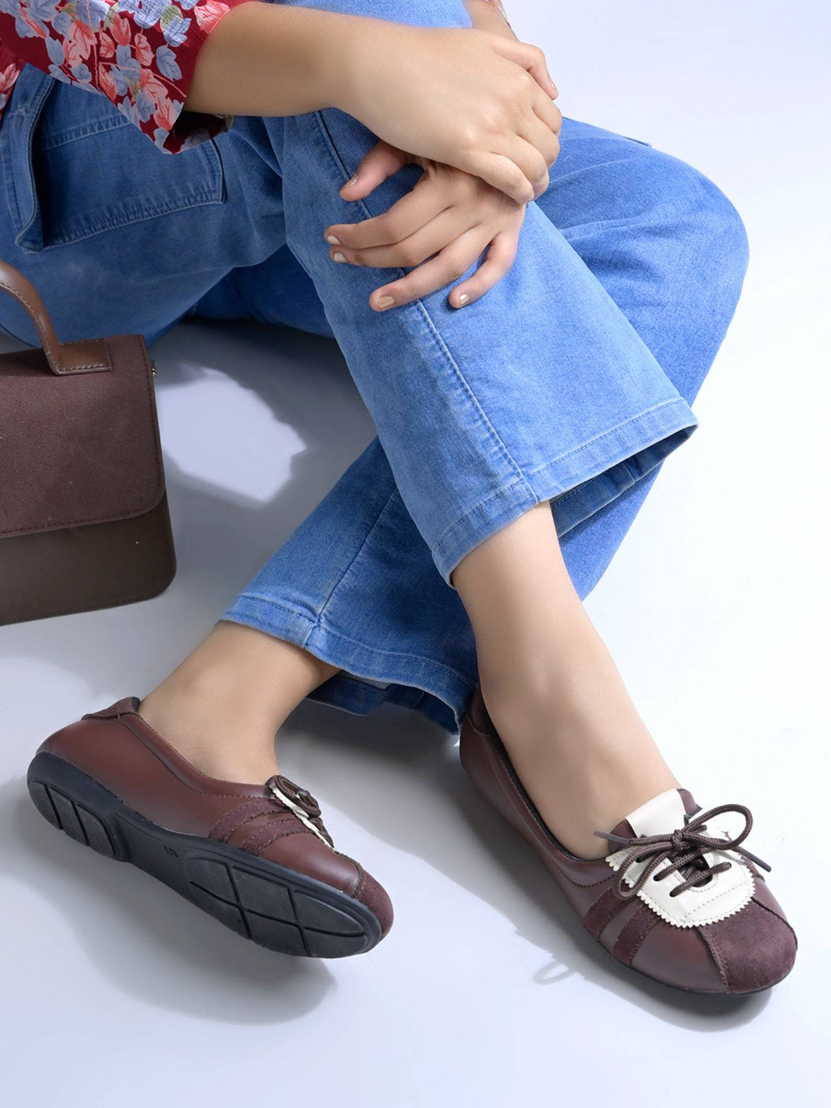 Women Dual-Tone Brown Lace-Up Ballerinas with Scalloped Trim | F61 - view 2
