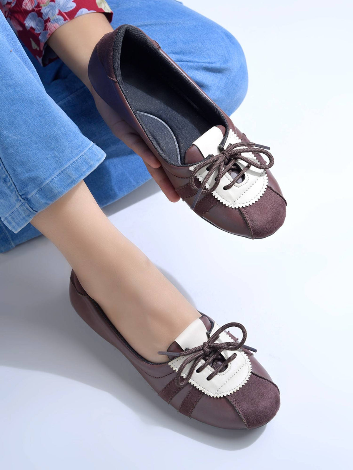Women Dual-Tone Brown Lace-Up Ballerinas with Scalloped Trim | F61 - view 4
