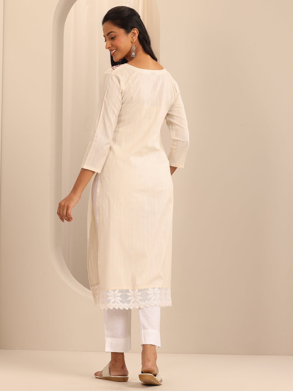 Gerua Off White Yoke Design Cotton Blend Straight Kurta