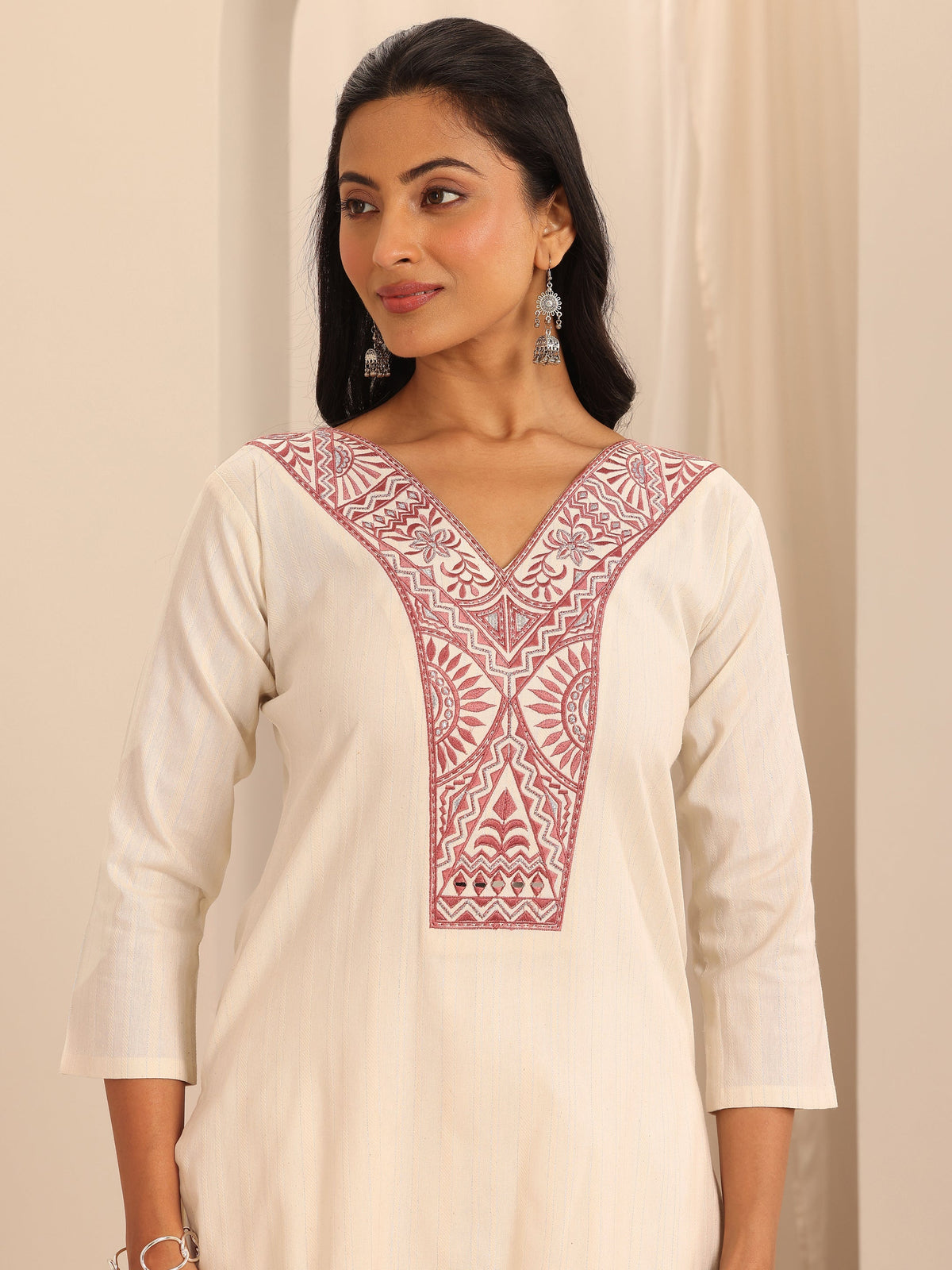 Gerua Off White Yoke Design Cotton Blend Straight Kurta