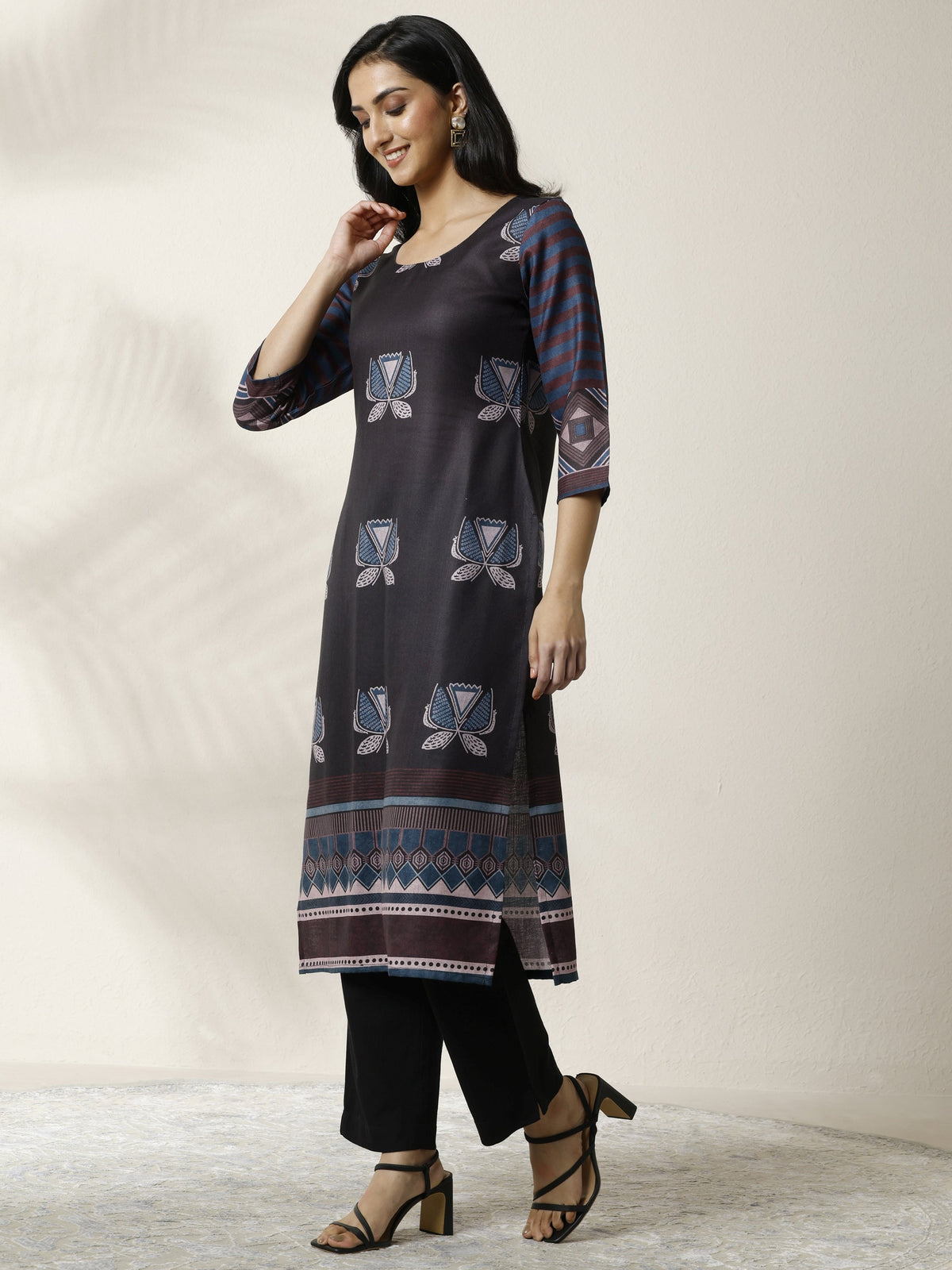 Libas Black Printed Cotton Blend Straight Kurta