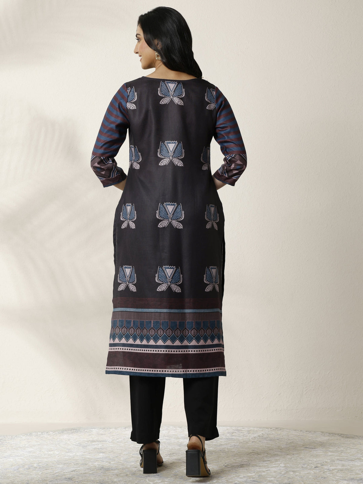 Libas Black Printed Cotton Blend Straight Kurta