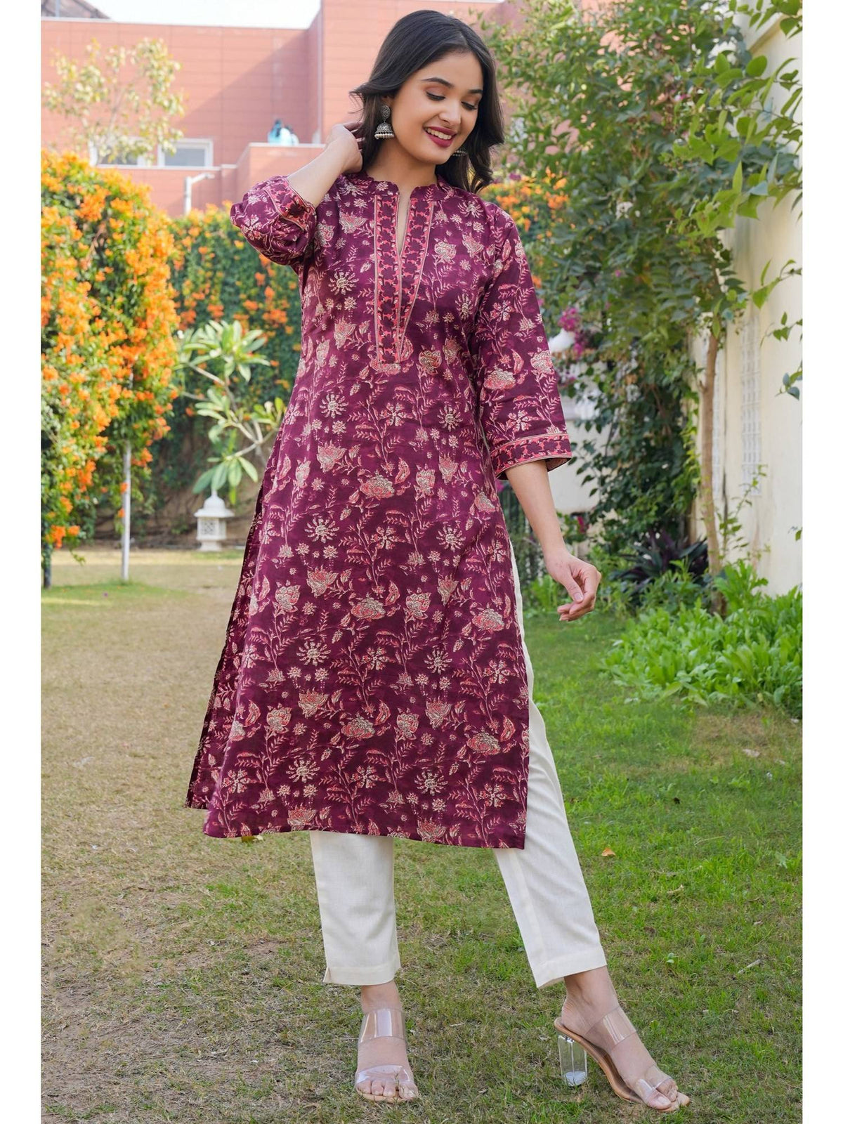 Women Floral Printed Straight Cotton Purple Kurta | U3S - view 1