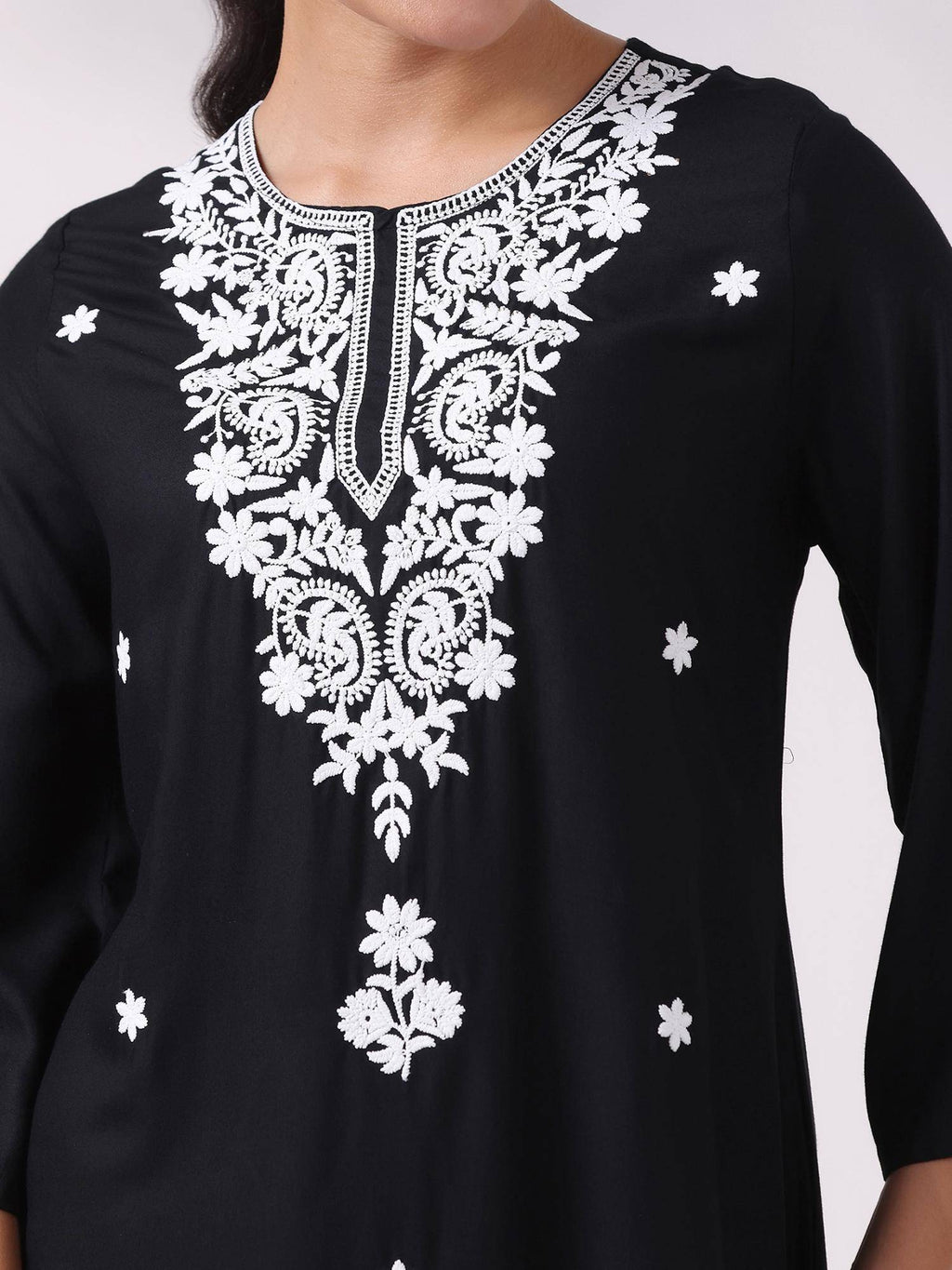 Women Liva Blue Embroidered Kurta | U3S - view 24