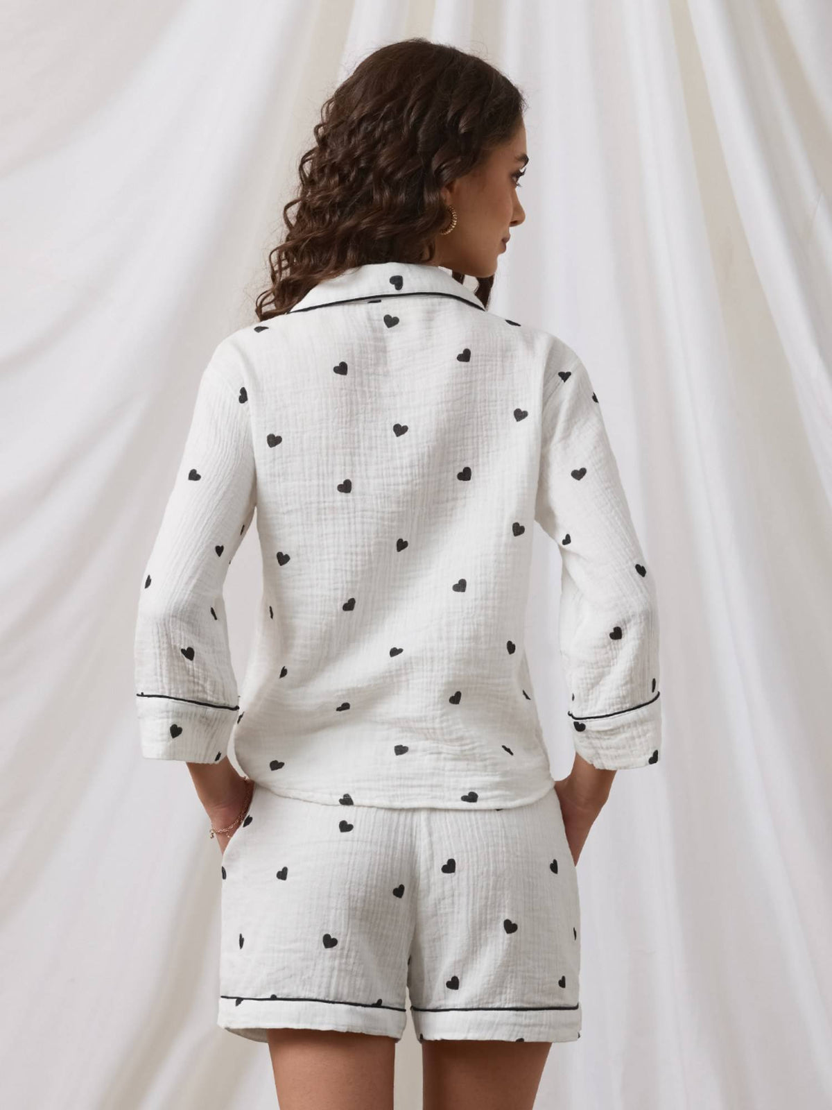 White Night Shirt Hearts Women Lounge Shirt | S67 - view 3