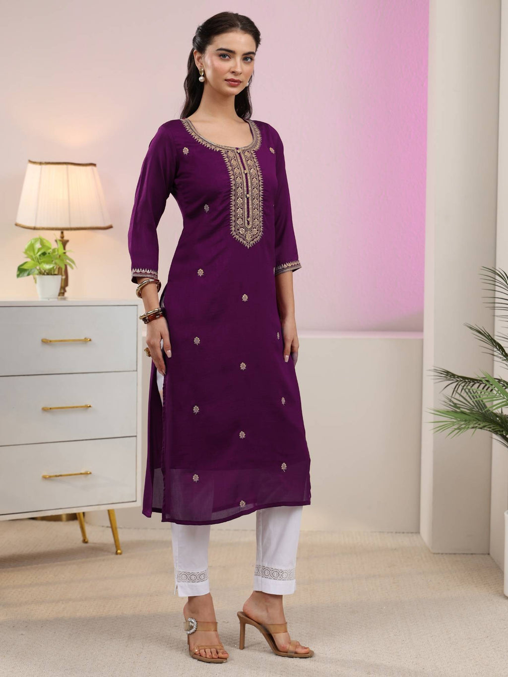 Red Floral Motif Zari Embroidered Straight Kurta With Lining | KDG - view 8