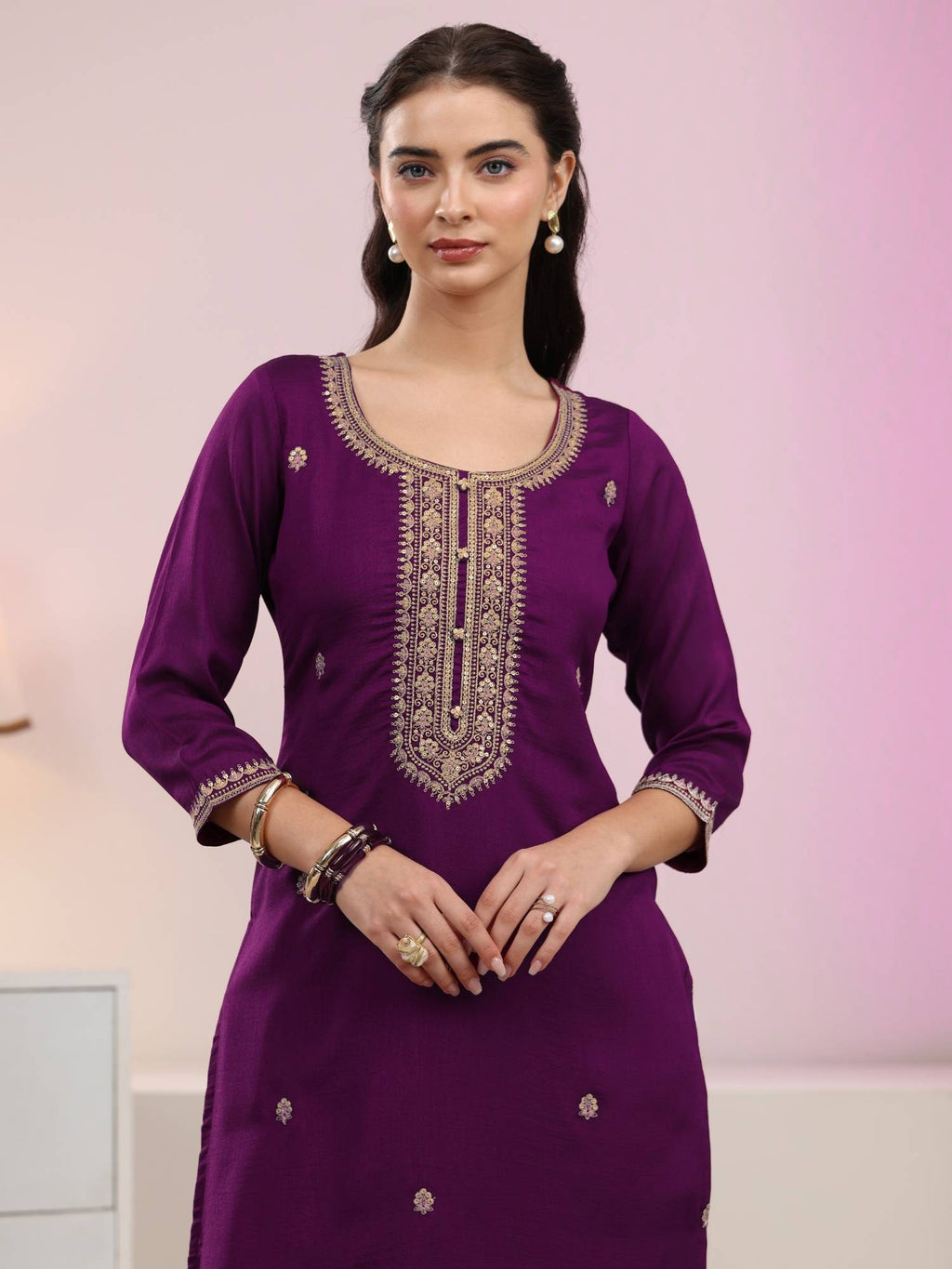 Red Floral Motif Zari Embroidered Straight Kurta With Lining | KDG - view 10