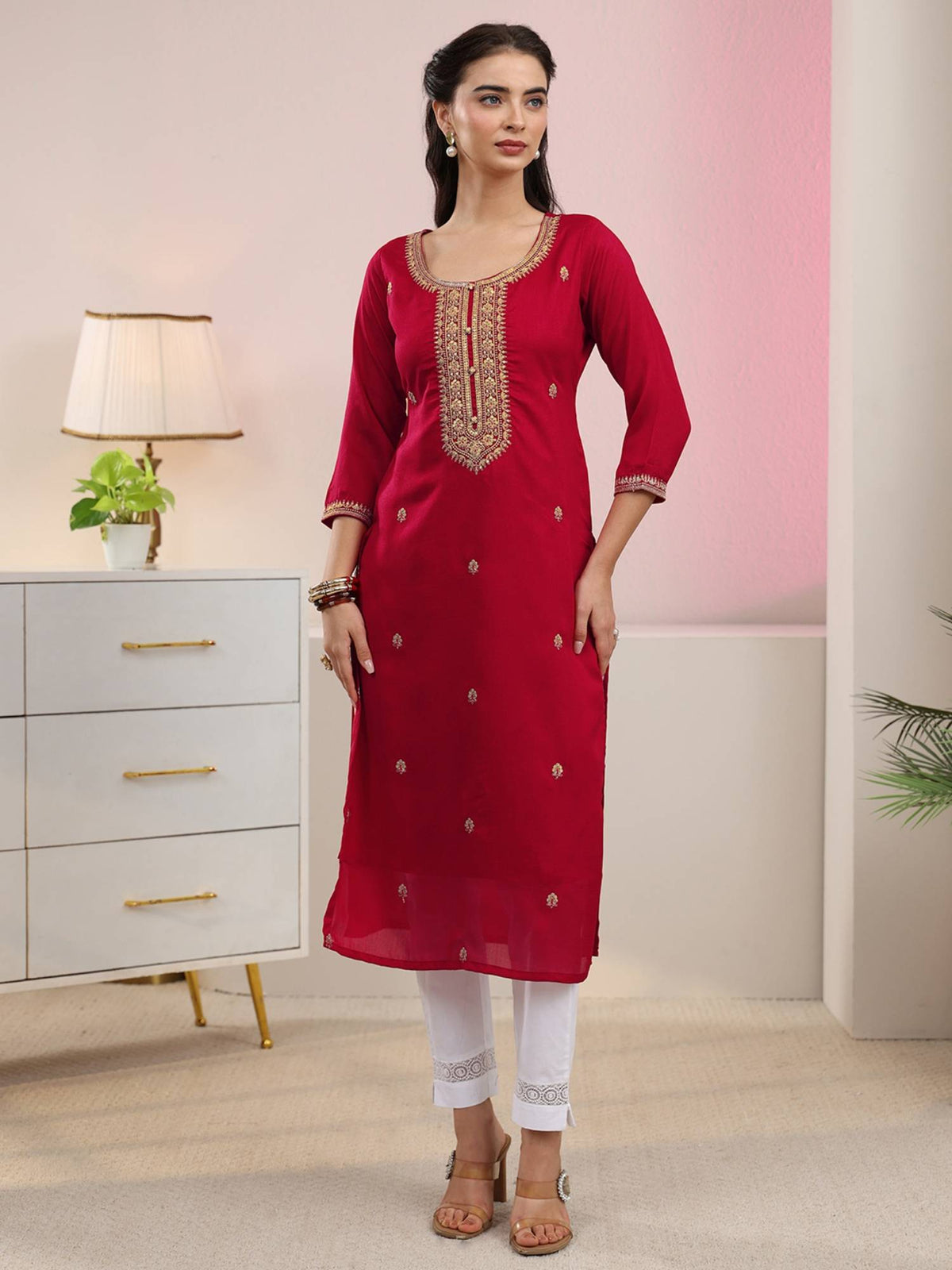 Red Floral Motif Zari Embroidered Straight Kurta With Lining | FY93 - view 1