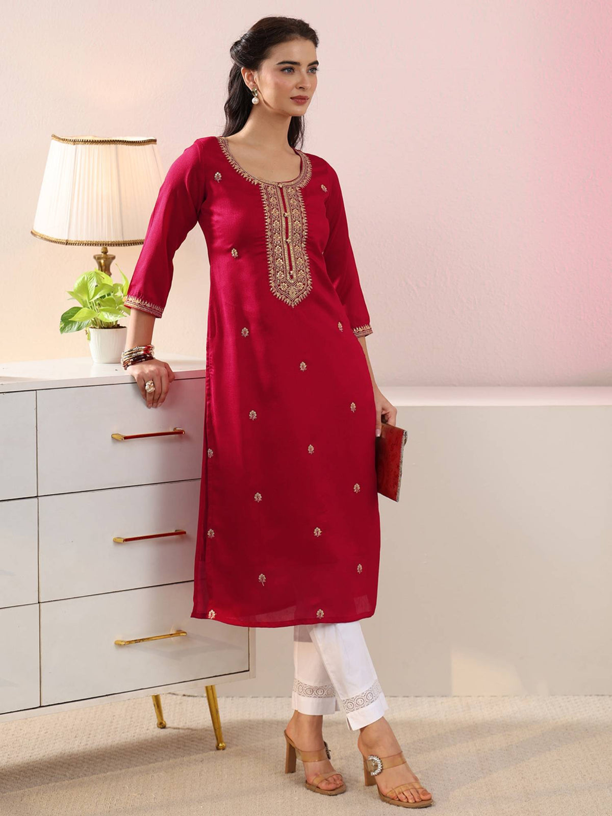 Red Floral Motif Zari Embroidered Straight Kurta With Lining | FY93 - view 2