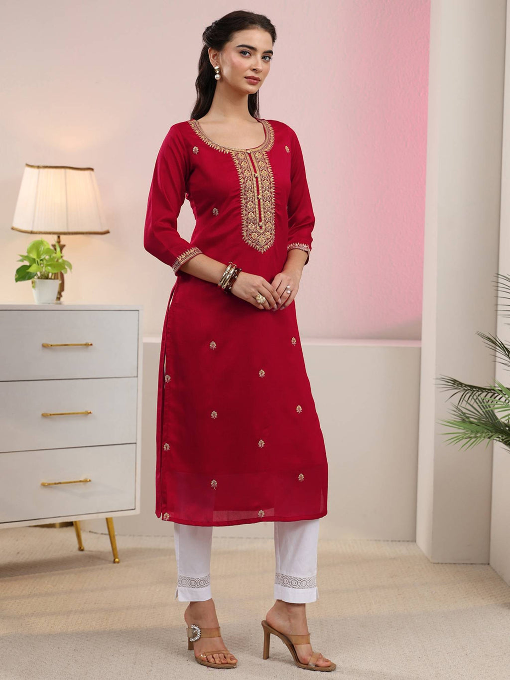 Red Floral Motif Zari Embroidered Straight Kurta With Lining | KDG - view 3
