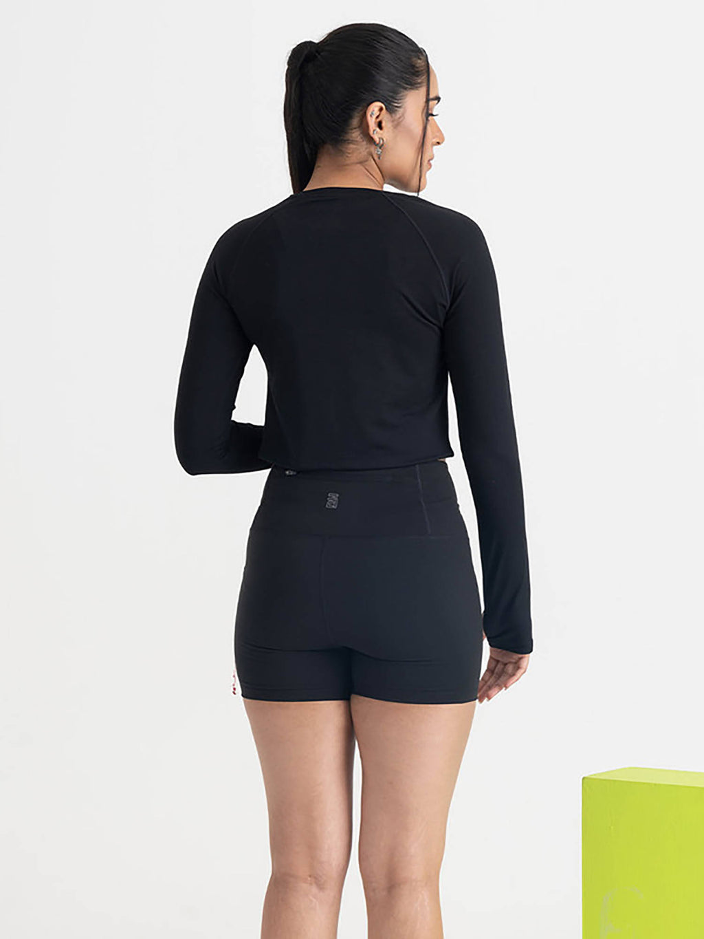 Zen Women Black Stretchable Shorts - view 4