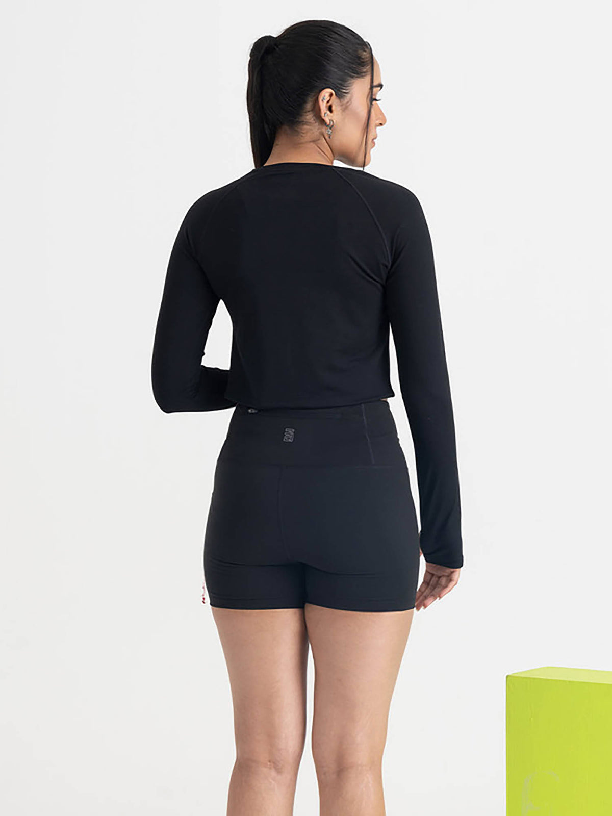 Zen Women Black Stretchable Shorts - view 4