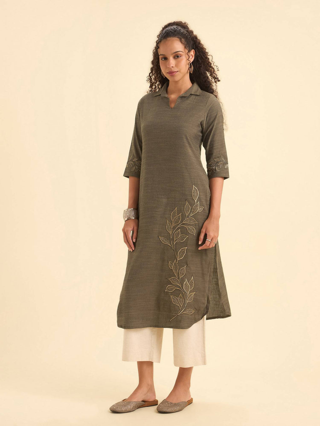 Women Grey Embroidered Kurta | FY93 - view 7