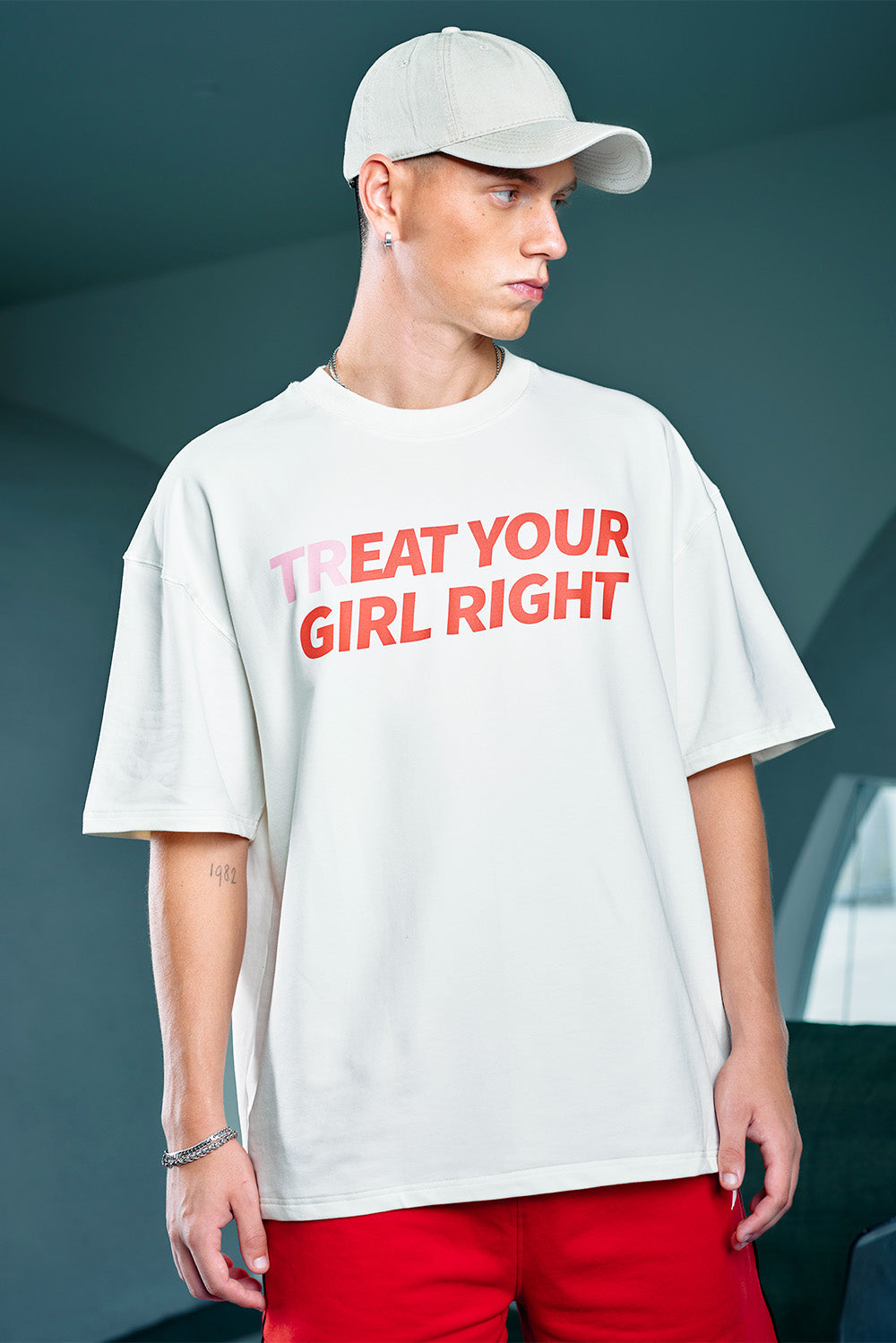 Bare Minimum Oversized T-shirt OSB3