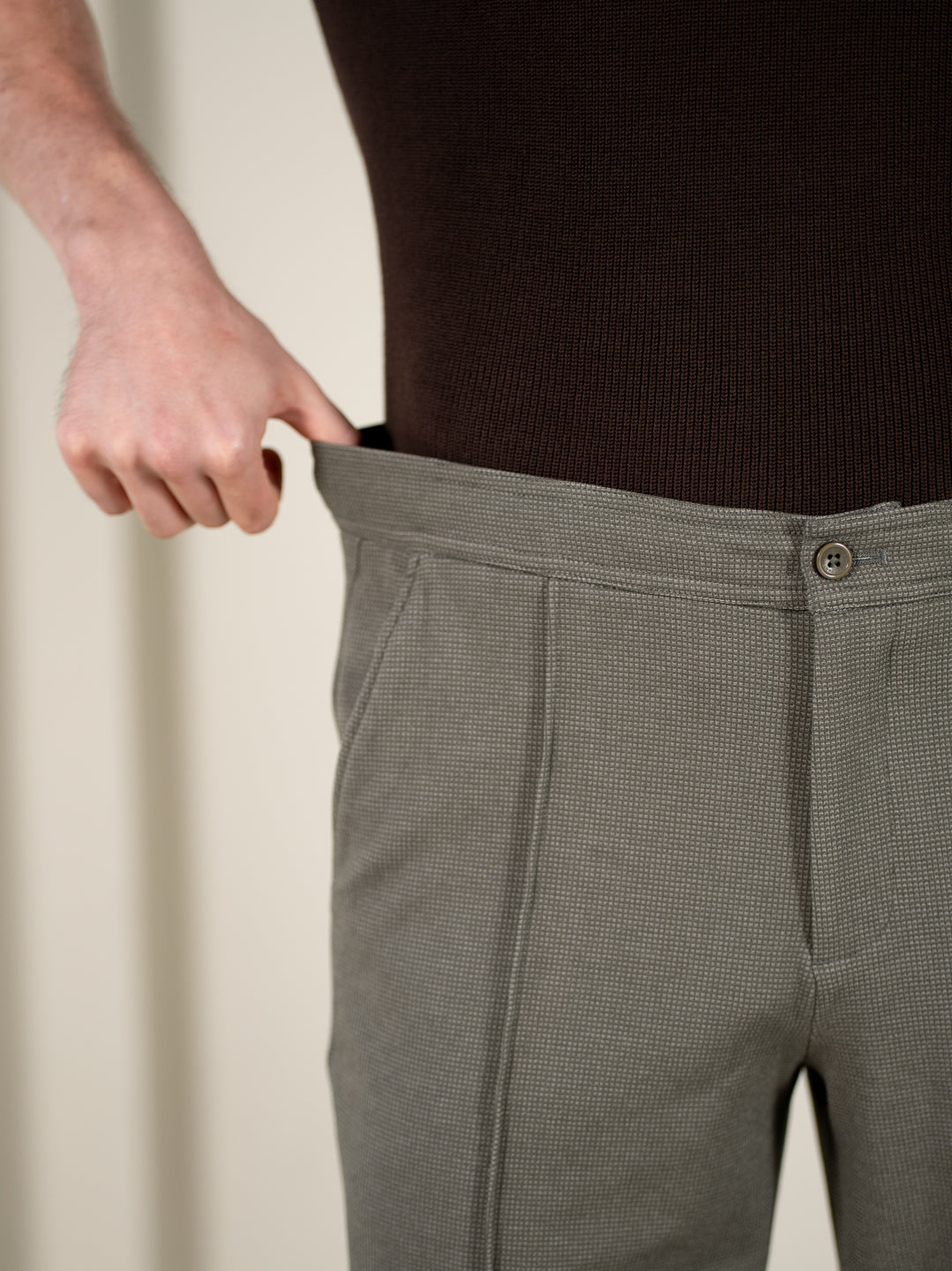 Viren Green Relaxed Fit Power Stretch Korean Pintuck Pants