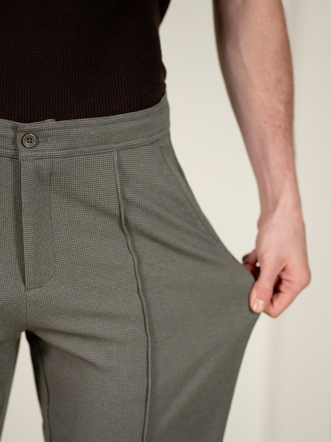 Viren Green Relaxed Fit Power Stretch Korean Pintuck Pants