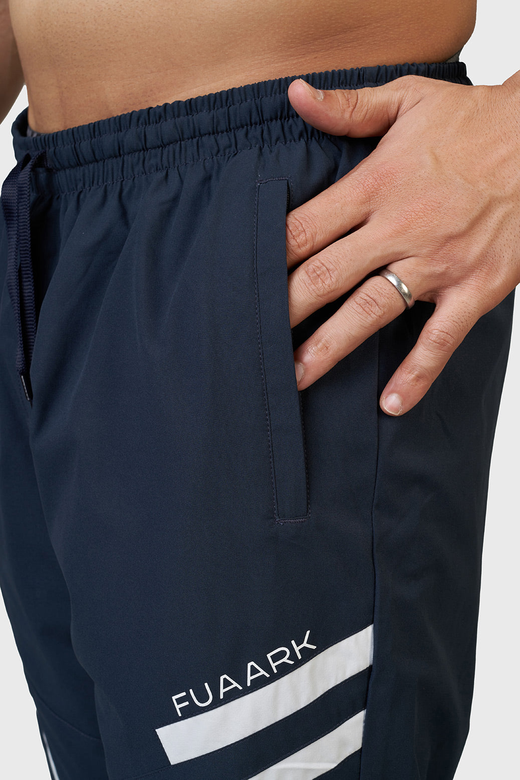 Momentum Joggers Navy