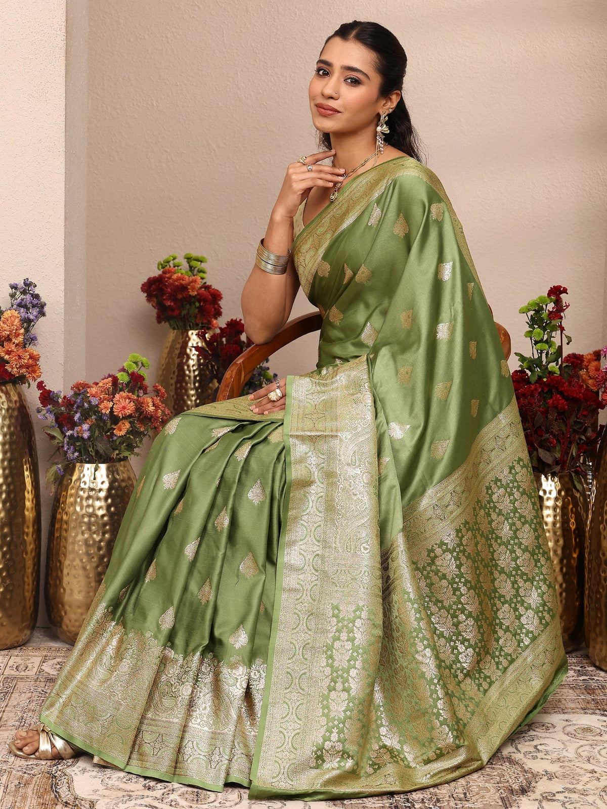 Libas Green Woven Design Banarsi Silk Blend Saree With Unstitched Blouse Piece S45
