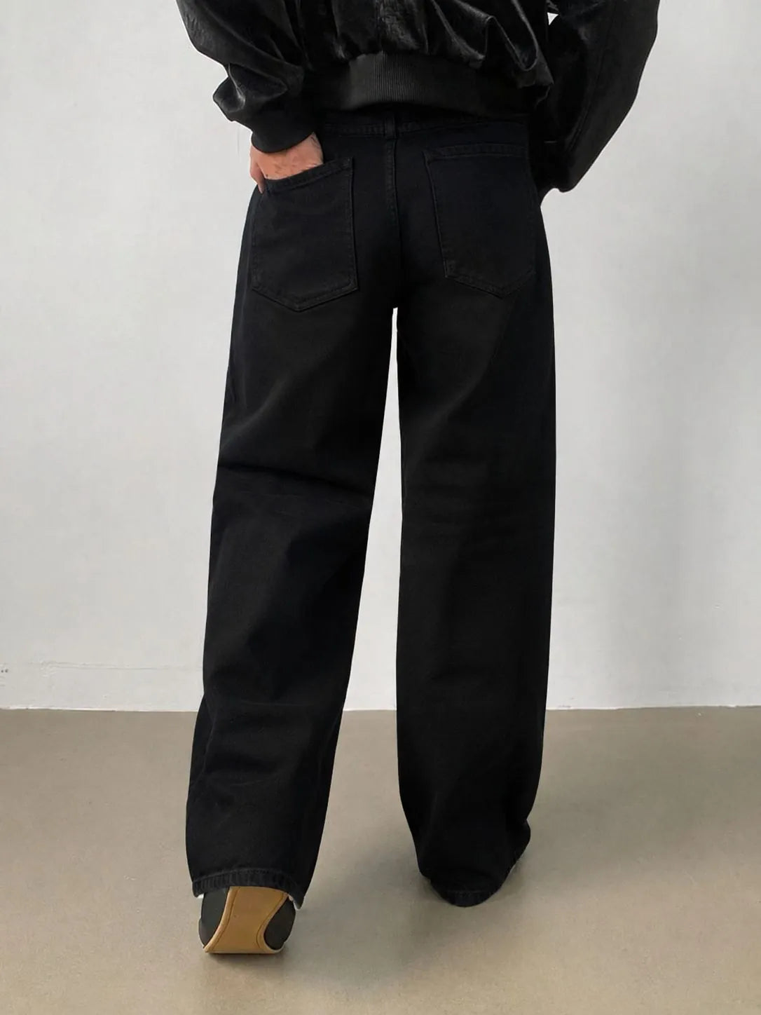 Pure Black Baggy Fit Rigid Jeans